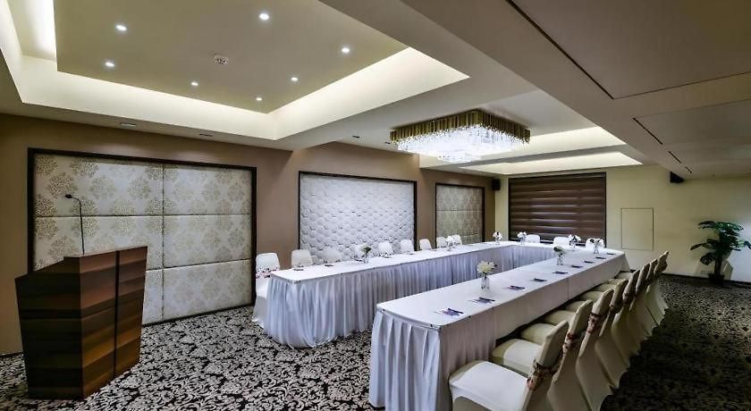 Tunga International Hotel Mumbai