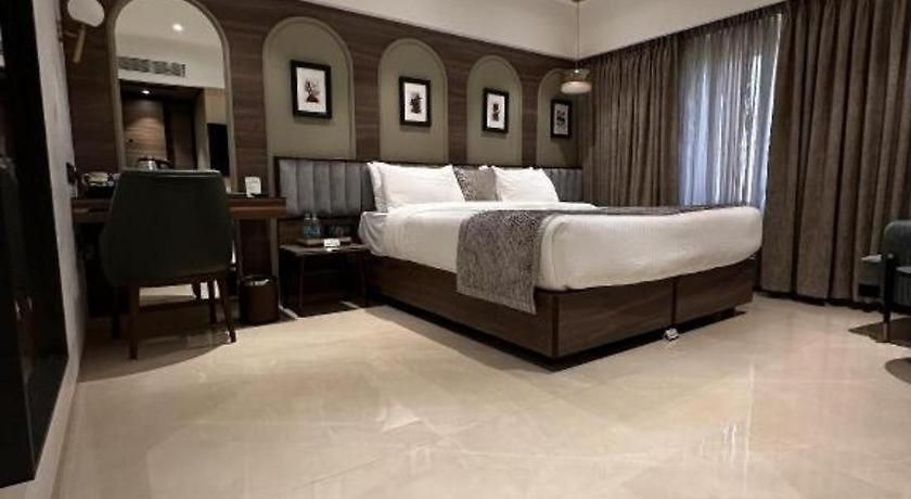 Tunga International 3*