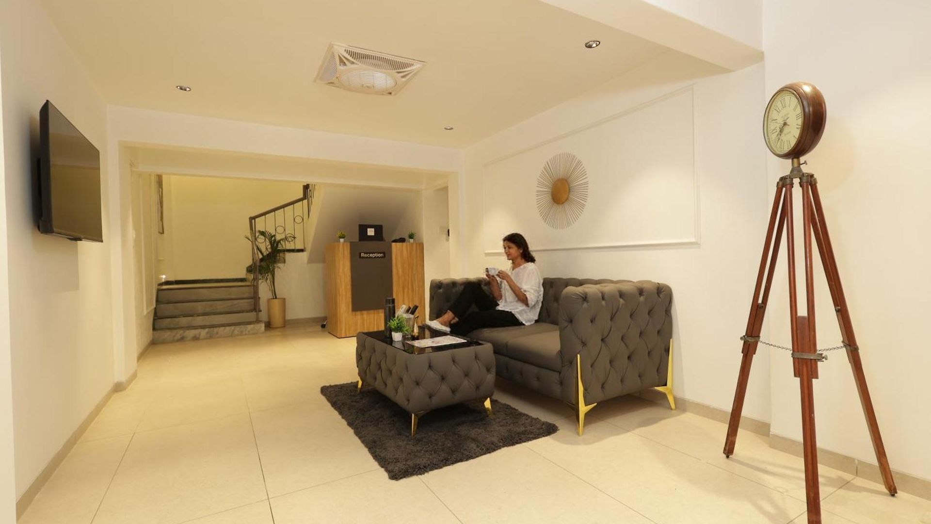 Chembur Homeotel - Gagal Hotel Mumbai