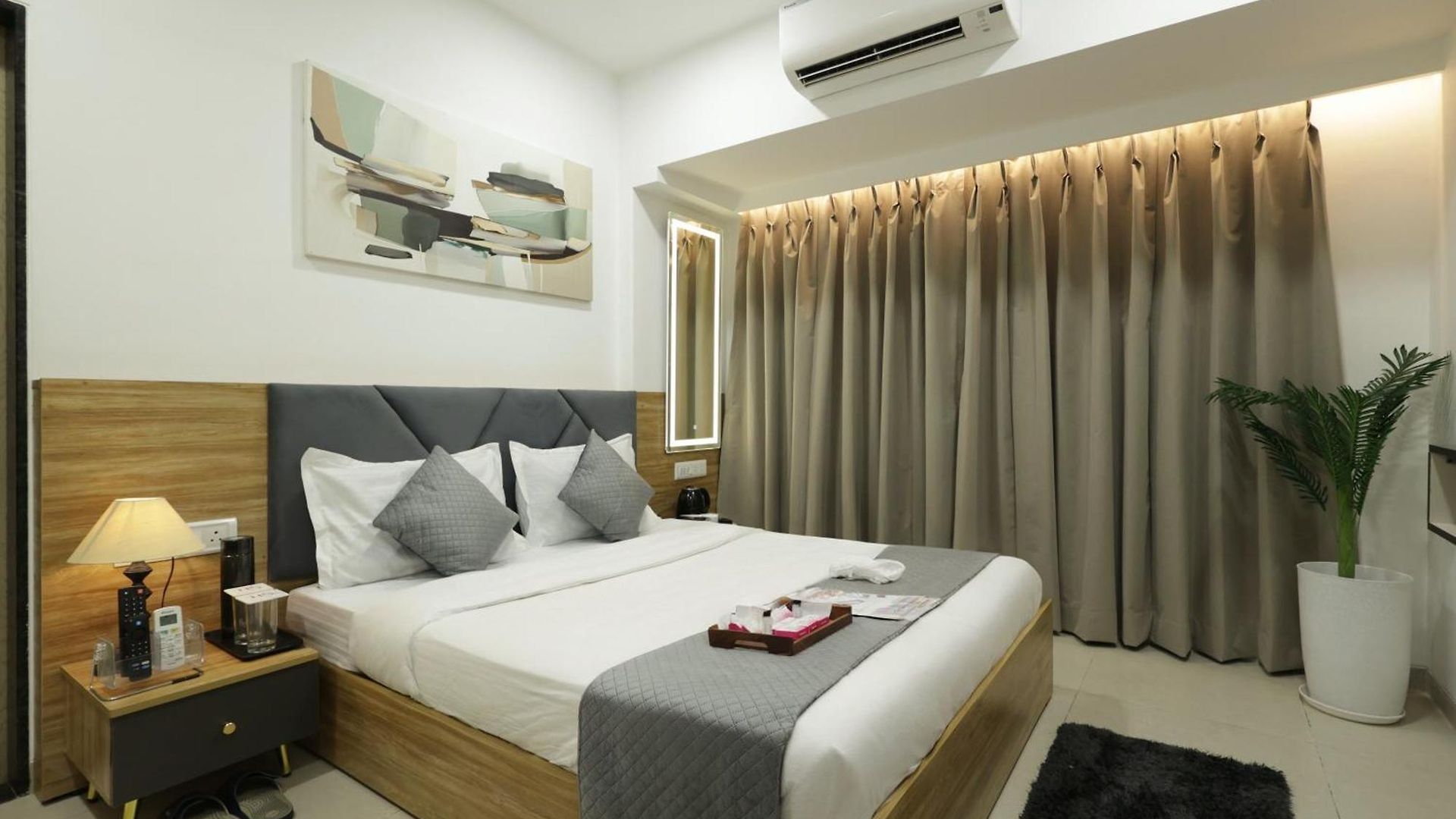 Chembur Homeotel - Gagal Hotel
