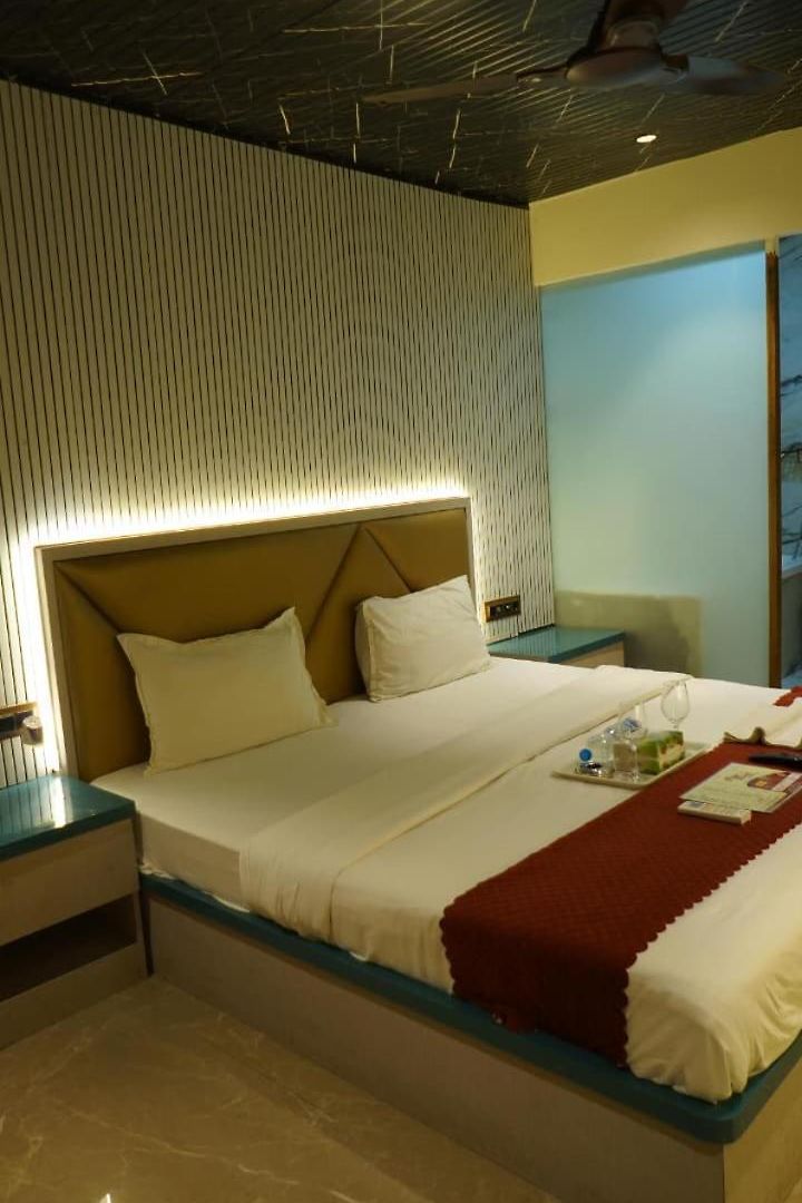 - New Versova Hotel