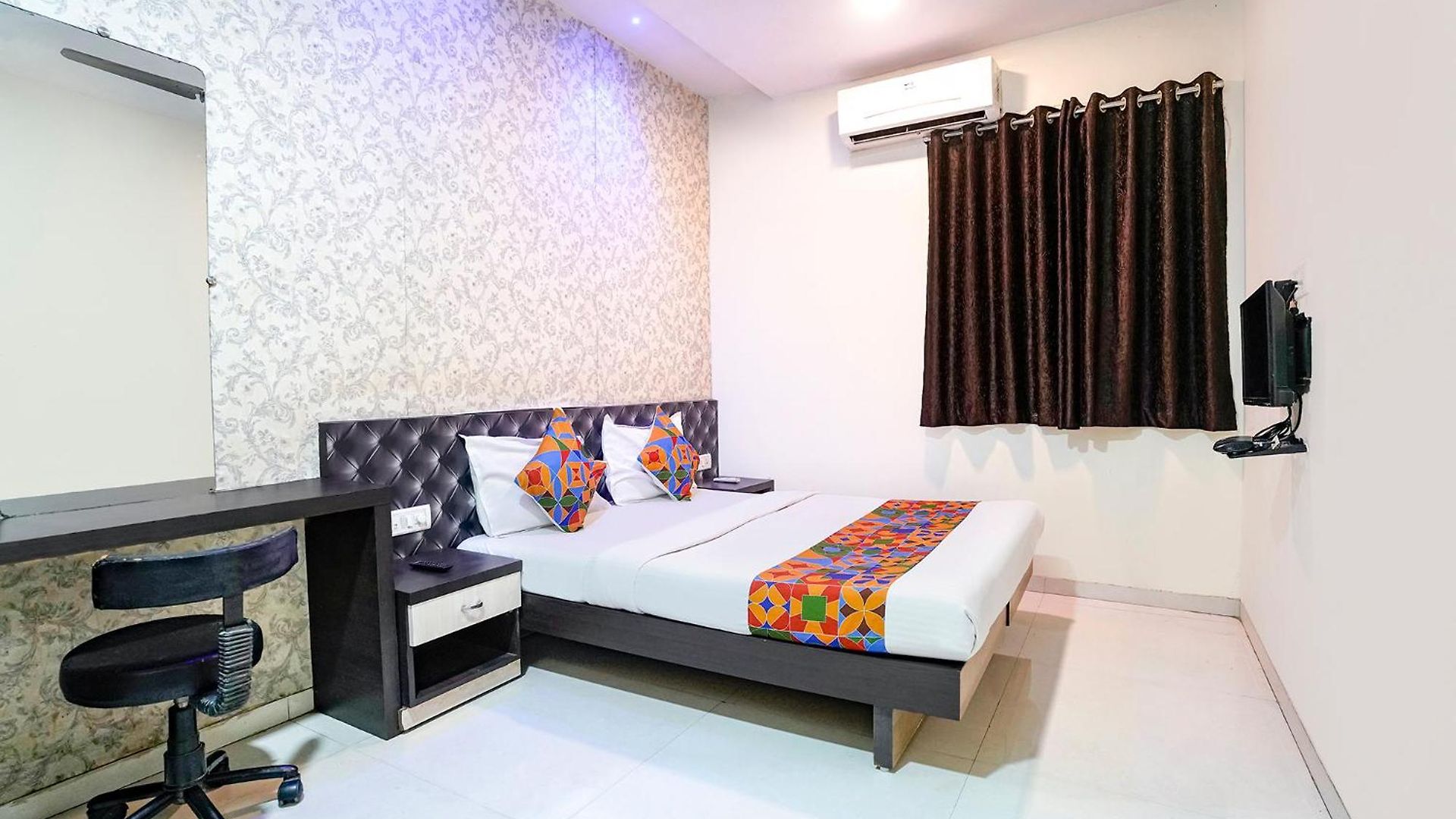 Fabhotel Marvey Residency 3*