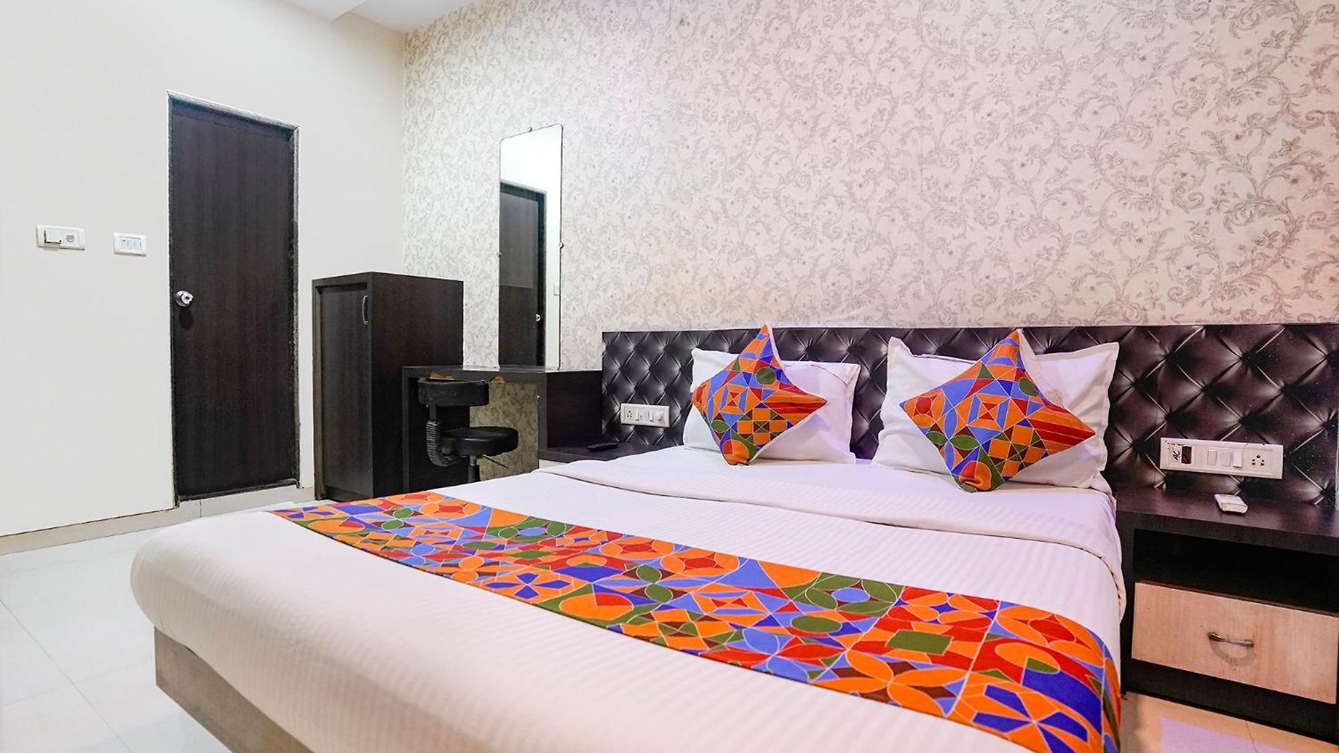 Fabhotel Marvey Residency Hotel