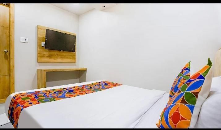 Baghdad Palace Guest house Mumbai
