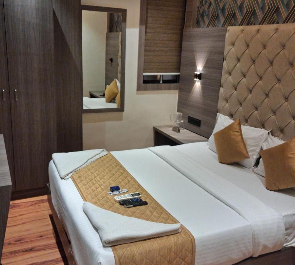 Imperial Near Crawford Market & Csmt Station Hotel