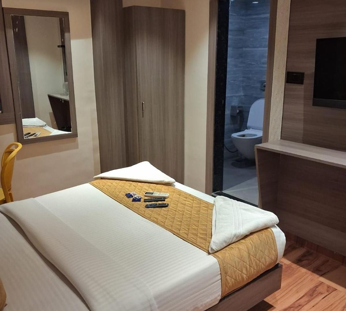 Hotel Imperial Near Crawford Market & Csmt Station