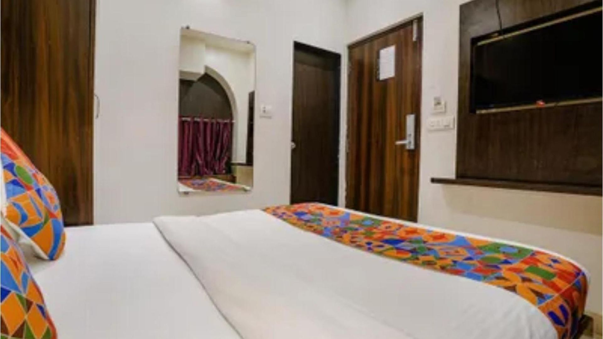 Hotel Fabhotel Bd Colaba 3*
