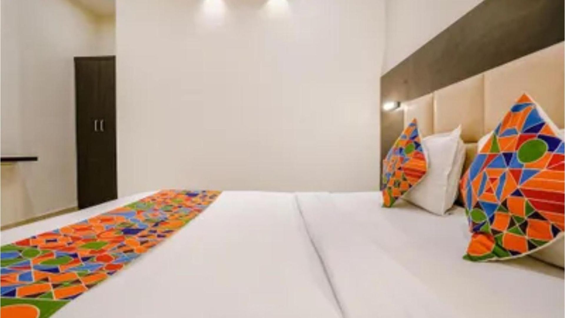 Hotel Fabhotel Bd Colaba 3*