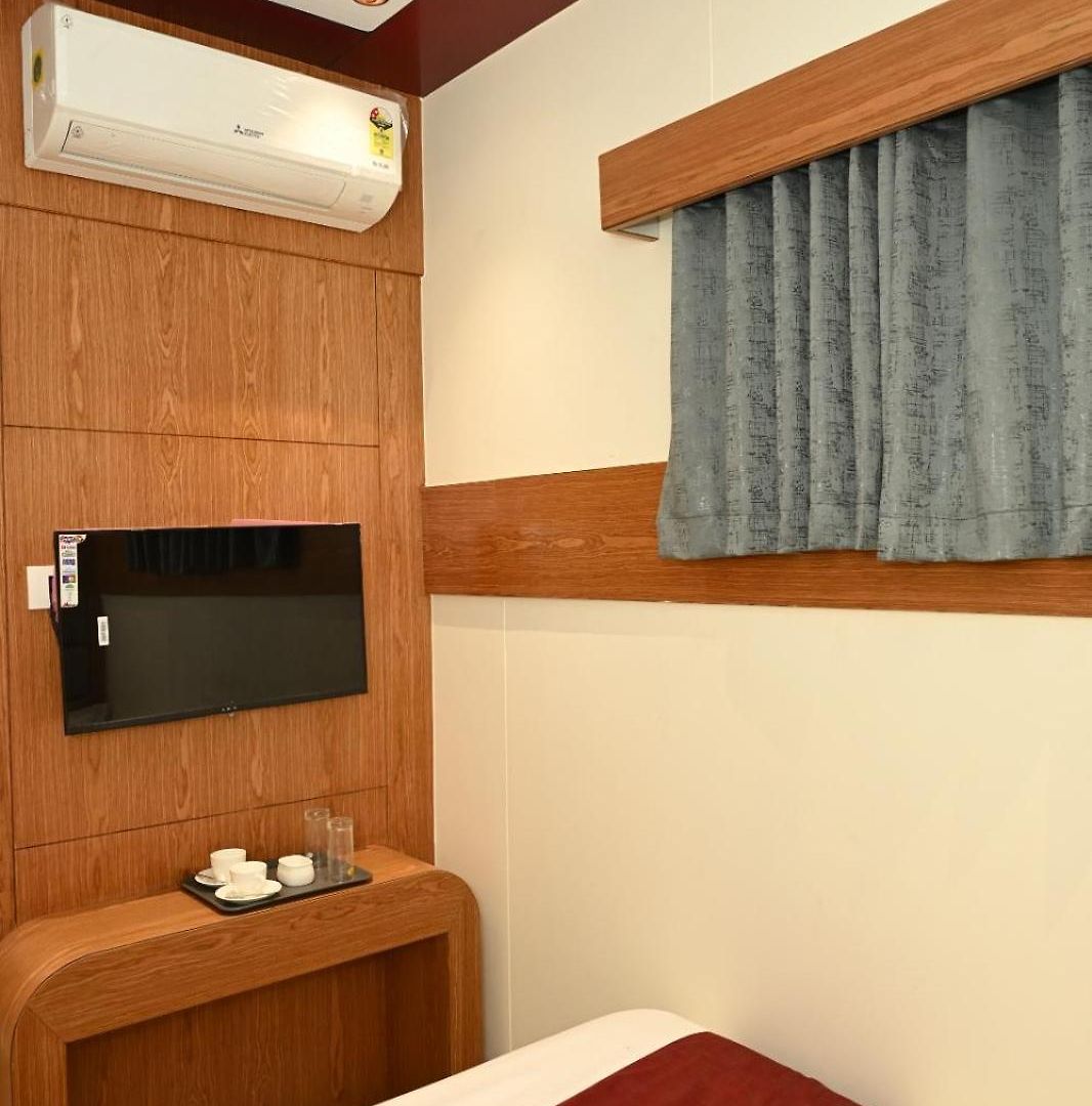 Suchieta Hotel Mumbai