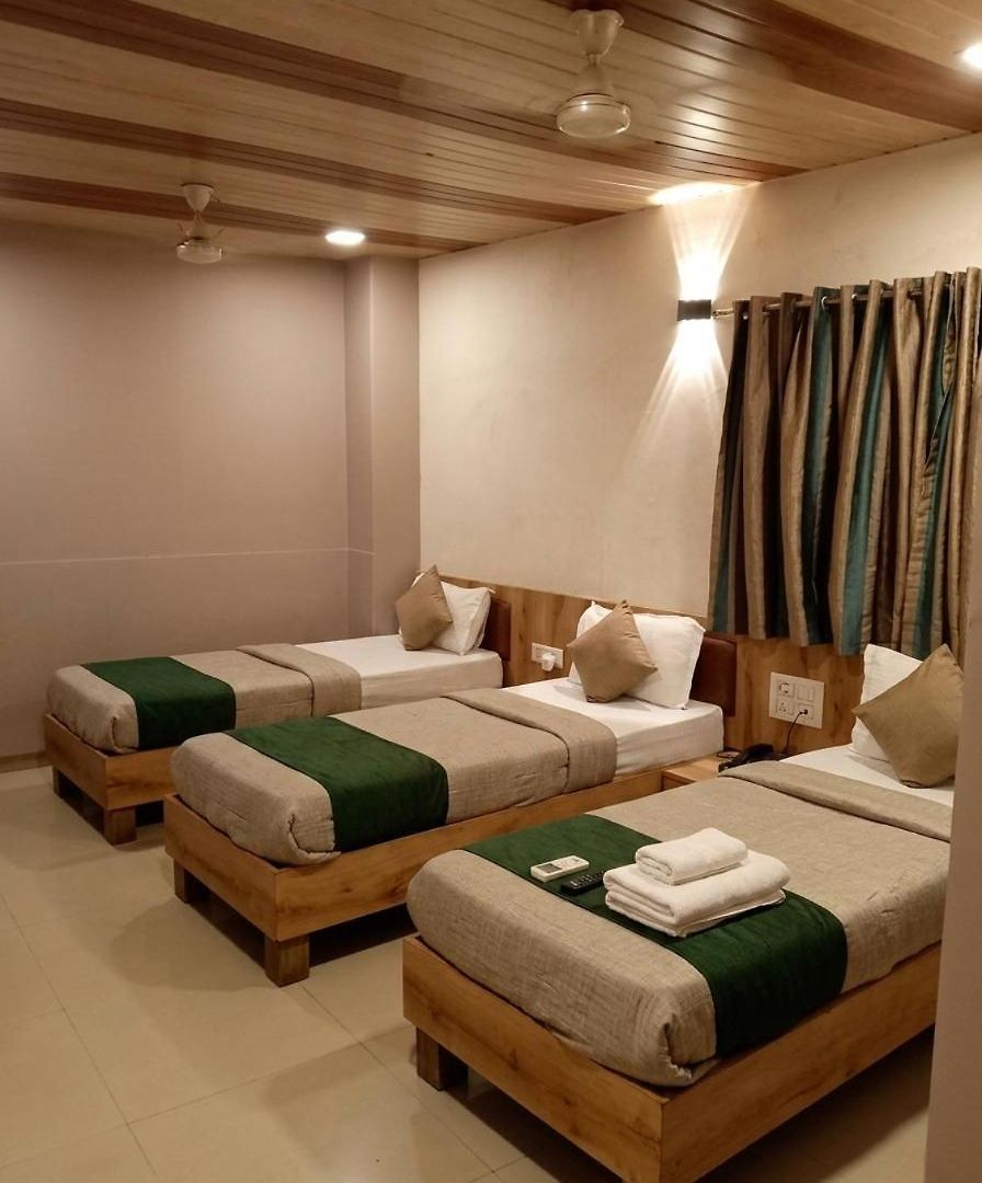 Hotel Airport International - Near Airport , Bkc Visa Consulate, Jio Convention Center Mumbai