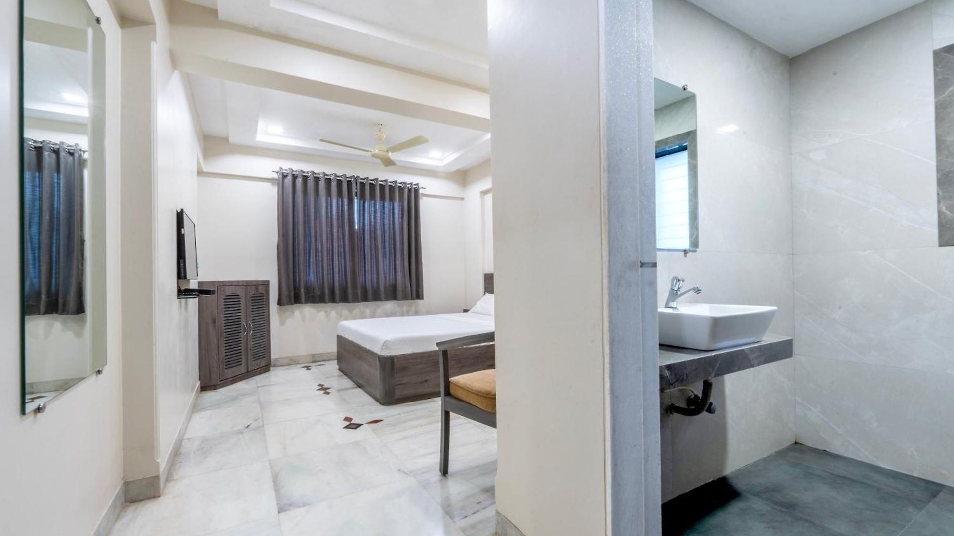 Hotel Pride Mumbai