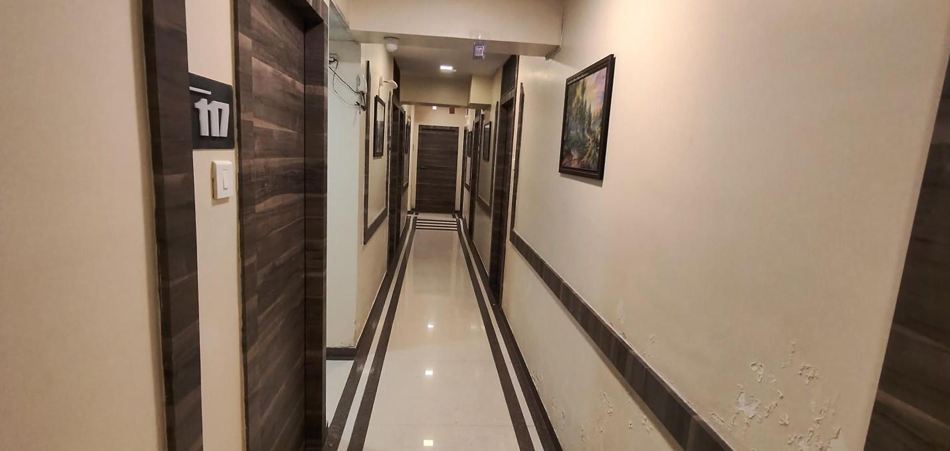 Guest house Rs Court *