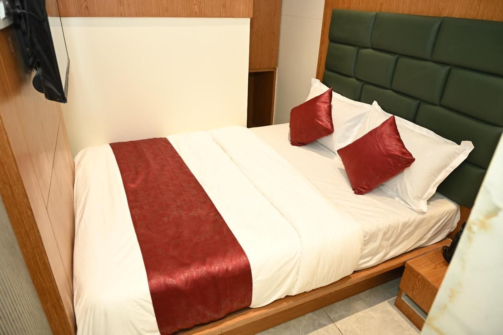 Hotel Suchieta Mumbai