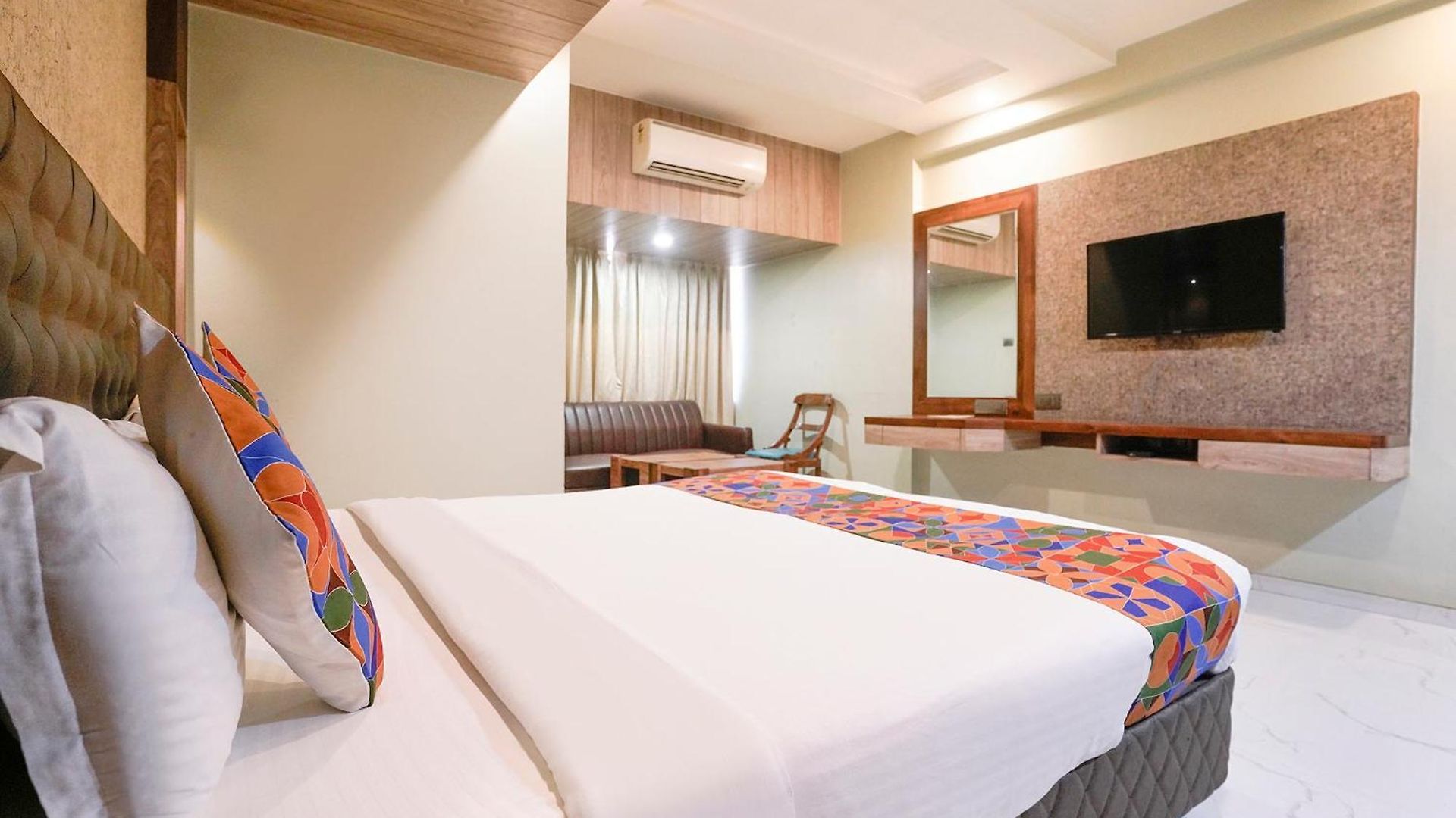 Fabhotel Prasad International Hotel
