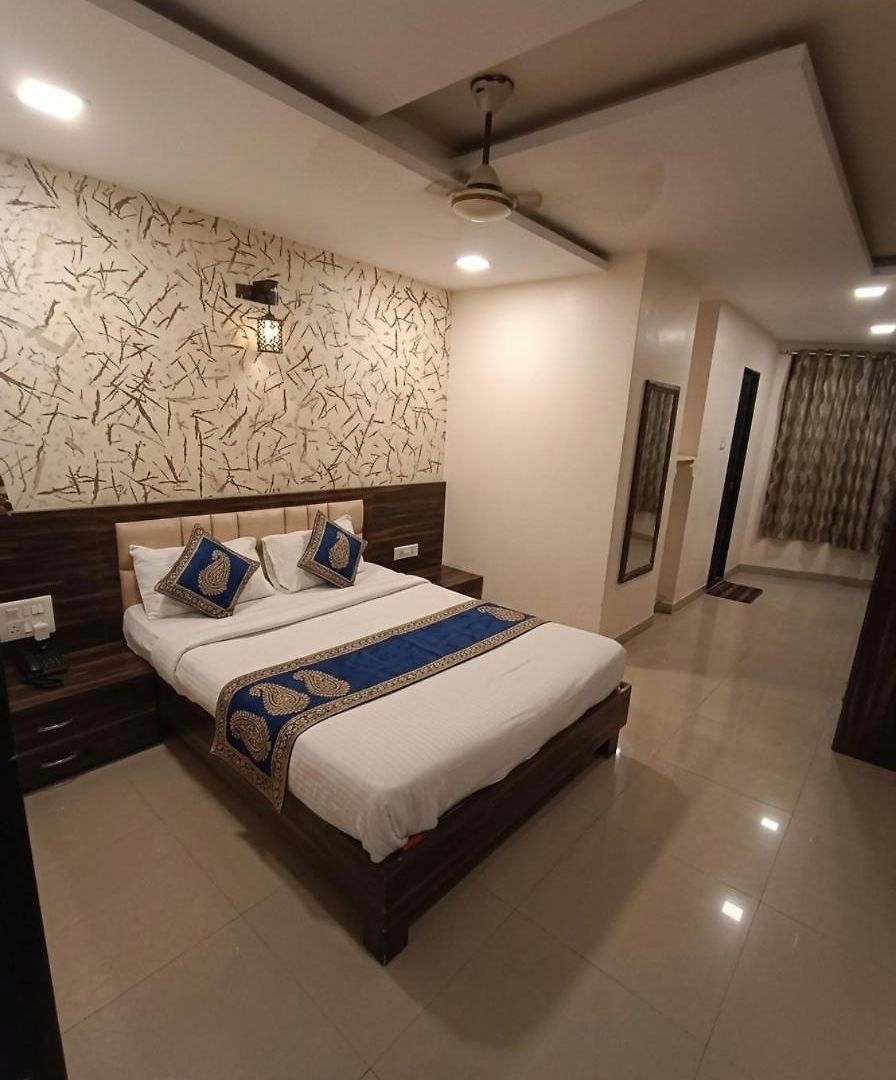 Airport International - Near Airport , Bkc Visa Consulate, Jio Convention Center 3* Mumbai