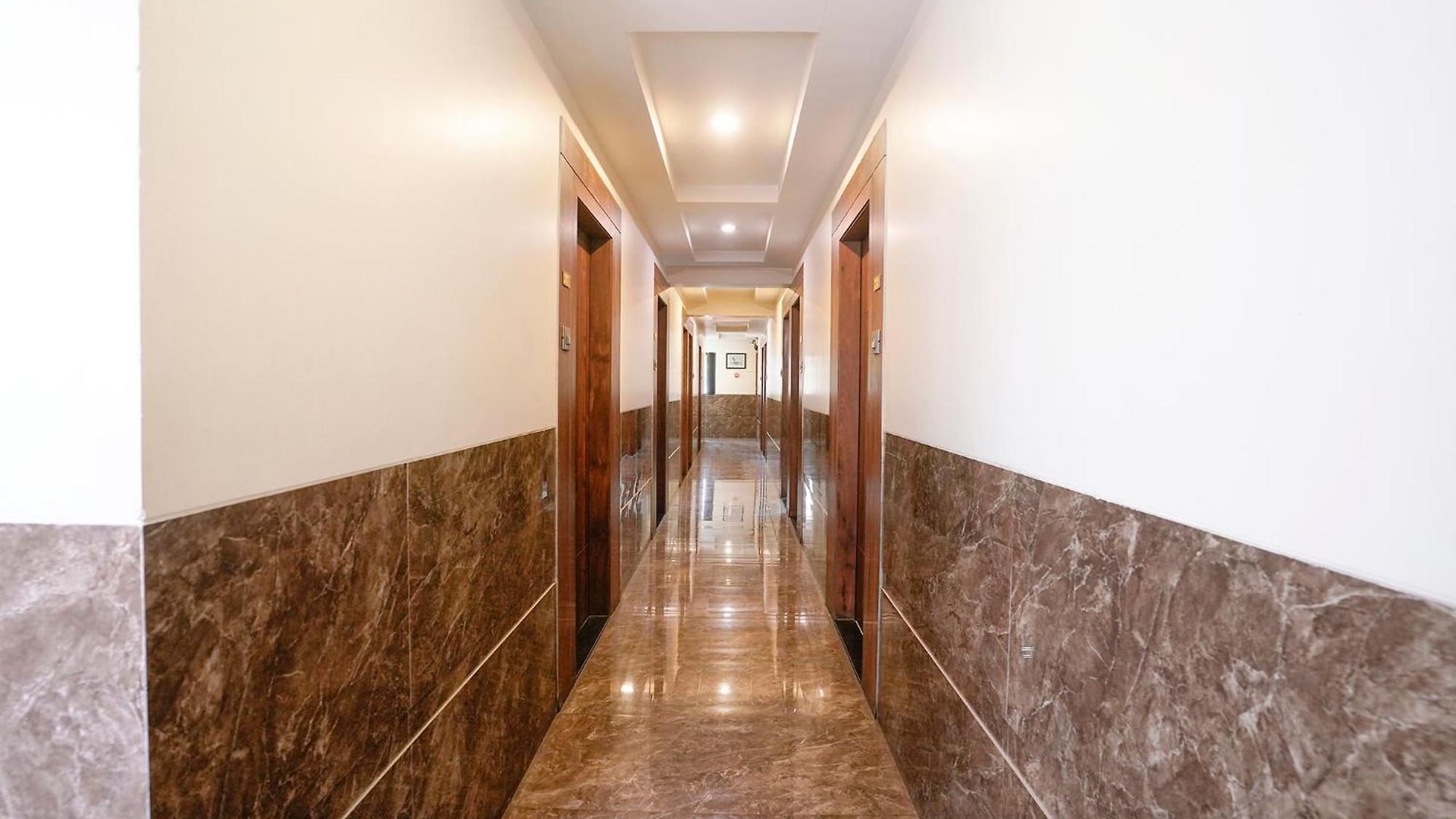 Fabhotel Prasad International Hotel Mumbai