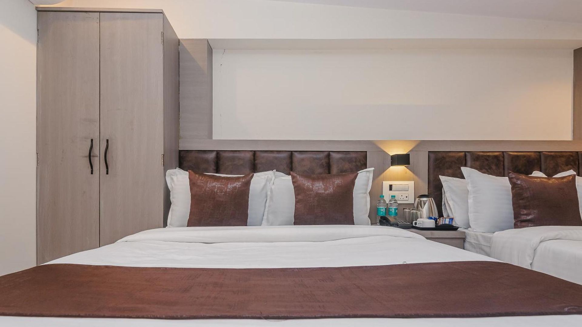 Hotel Zillion International Near Us Consulate B K C Near Airport Mumbai