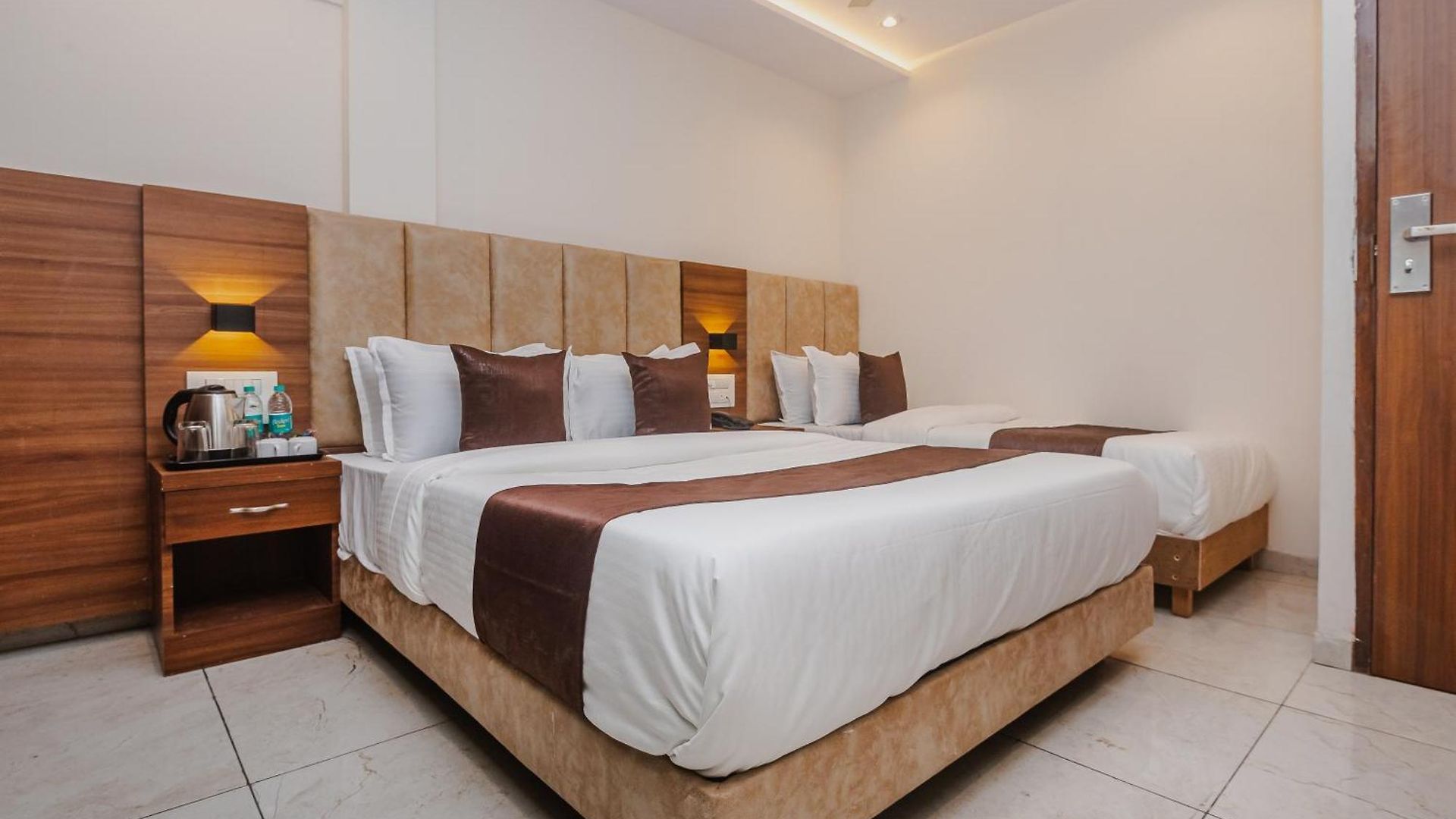 Zillion International Near Us Consulate B K C Near Airport Hotel Mumbai