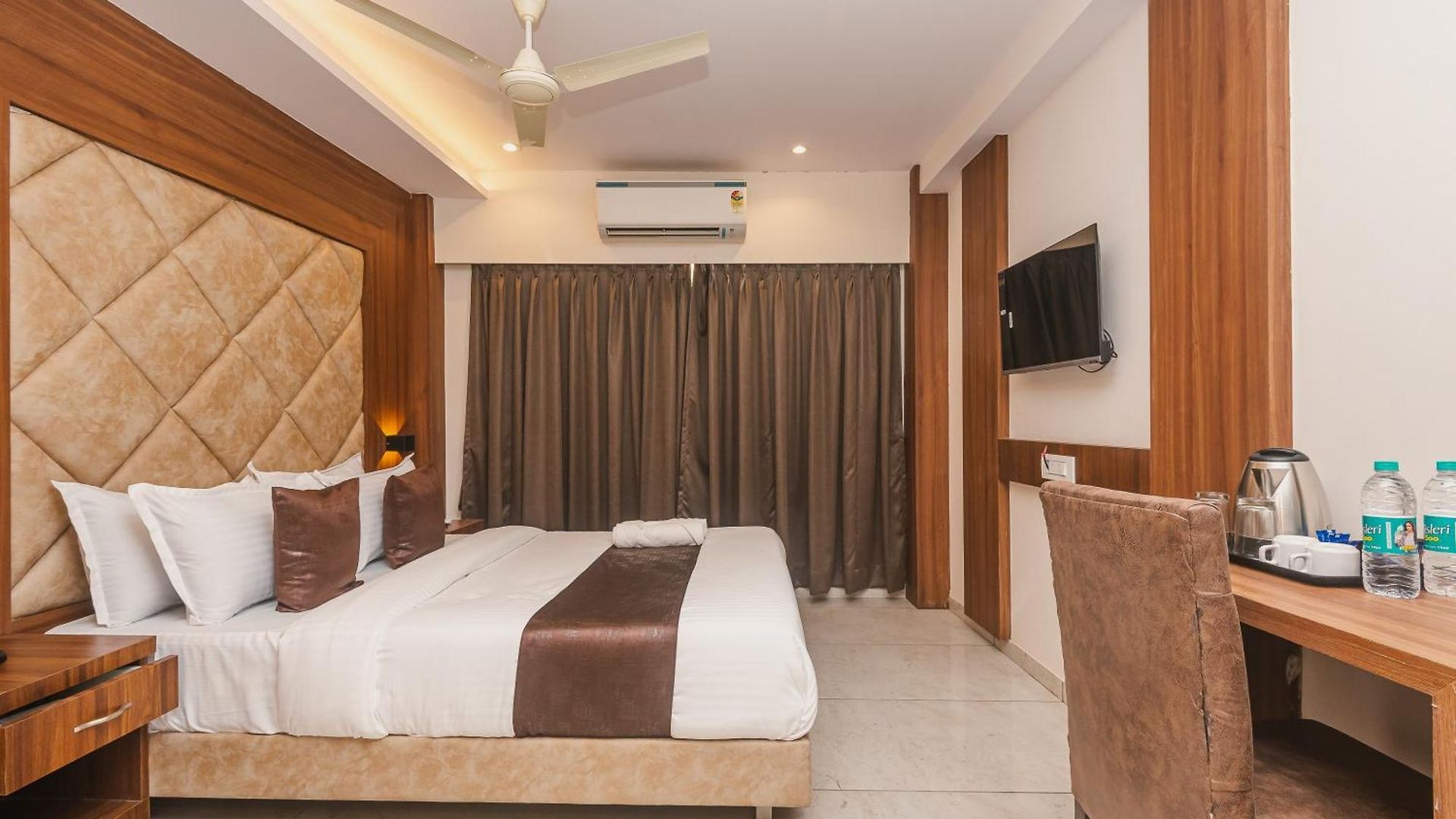 Zillion International Near Us Consulate B K C Near Airport Mumbai