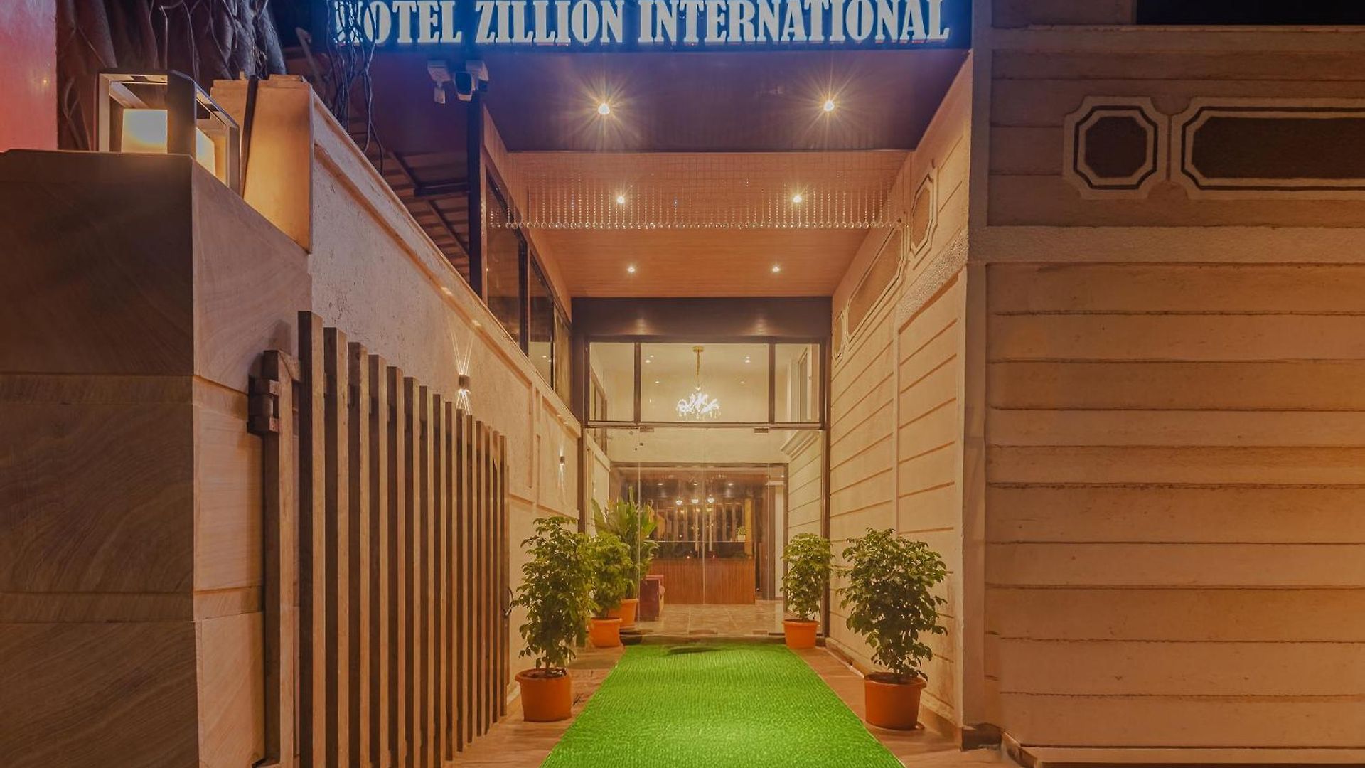 Zillion International Near Us Consulate B K C Near Airport Hotel