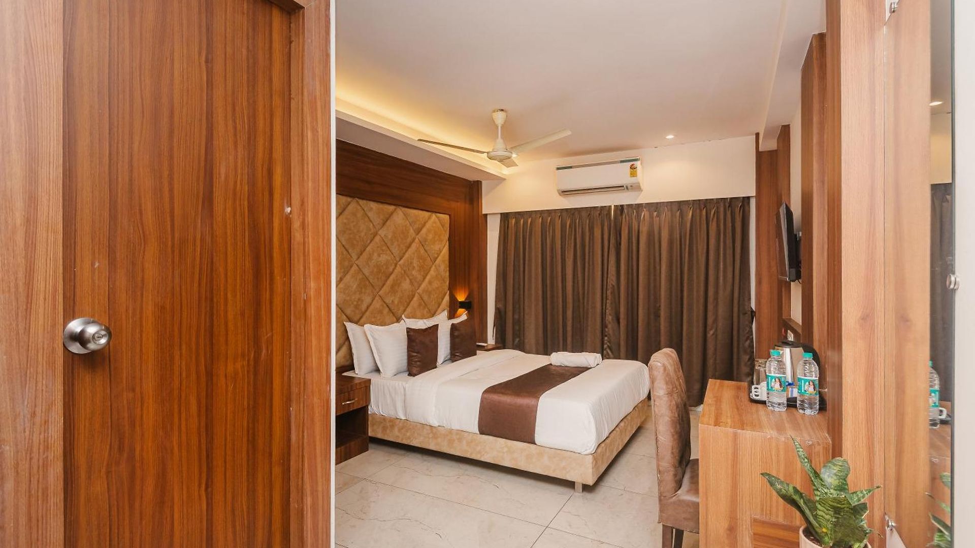 Hotel Zillion International Near Us Consulate B K C Near Airport Mumbai