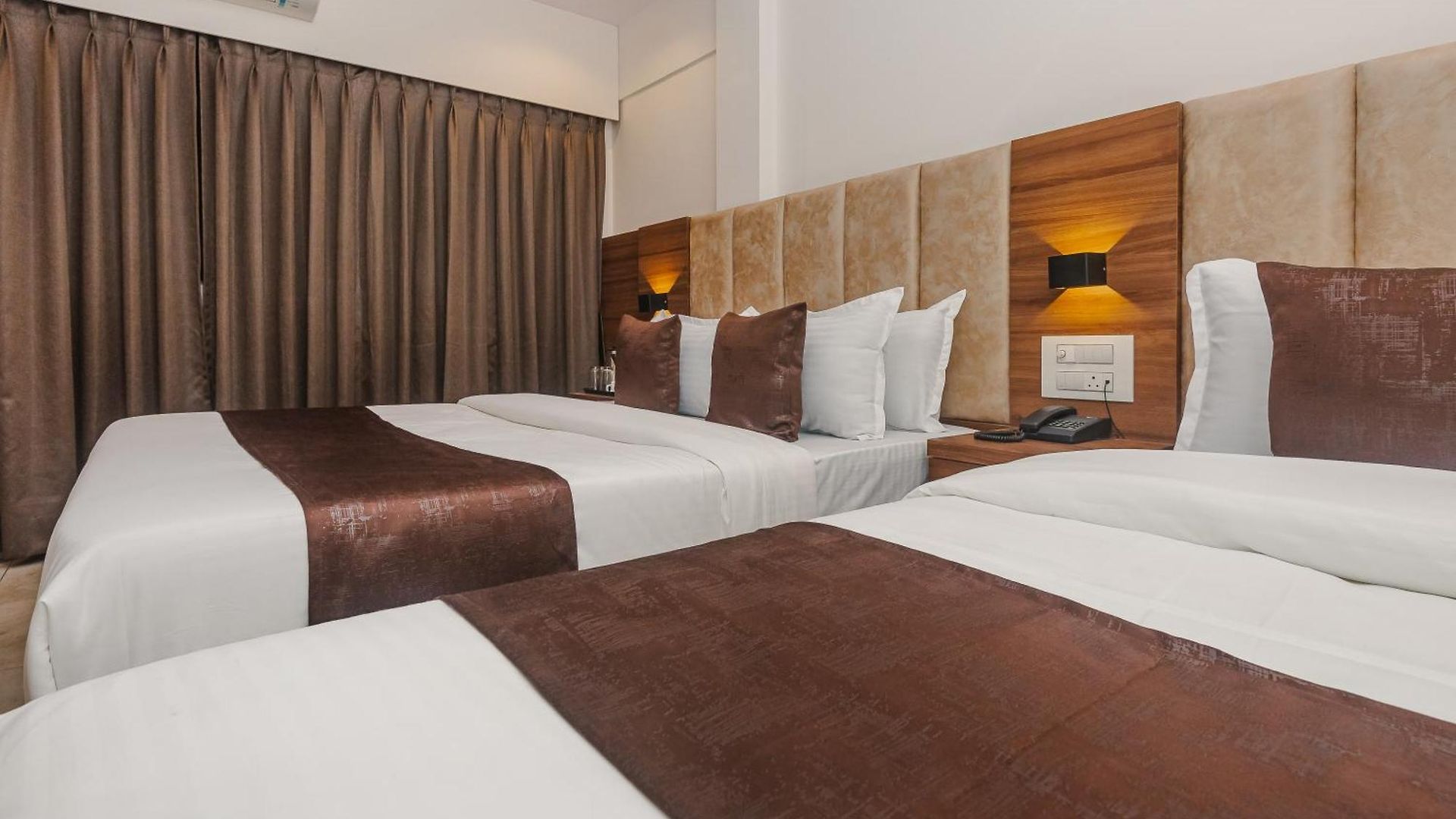 Zillion International Near Us Consulate B K C Near Airport Hotel Mumbai