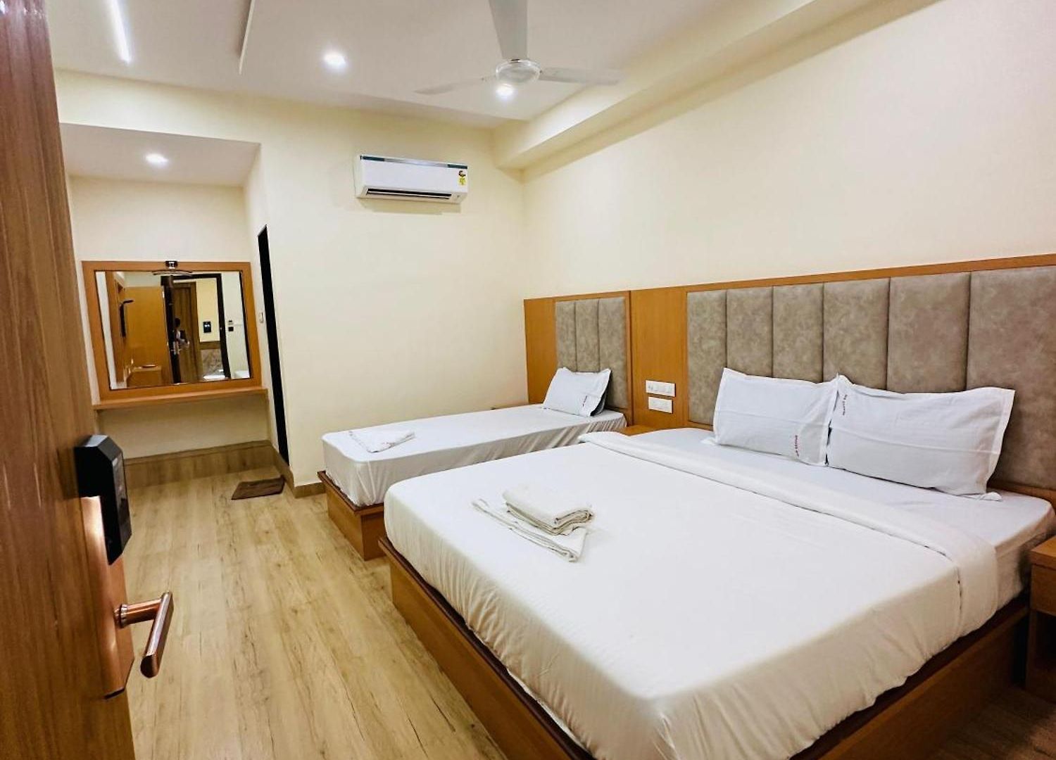 Breeze Bay Bkc - Near Us Embassy