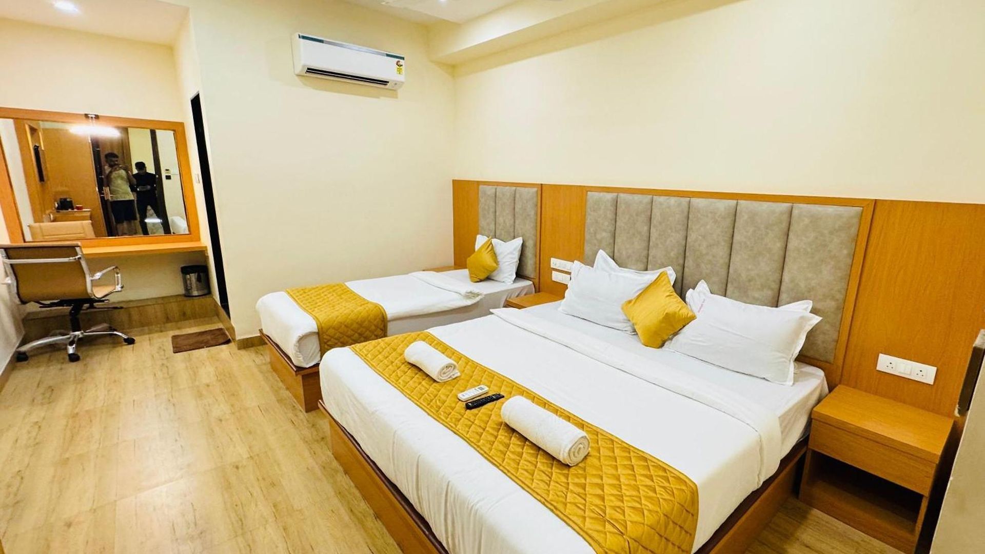 Breeze Bay Bkc - Near Us Embassy Hotel Mumbai