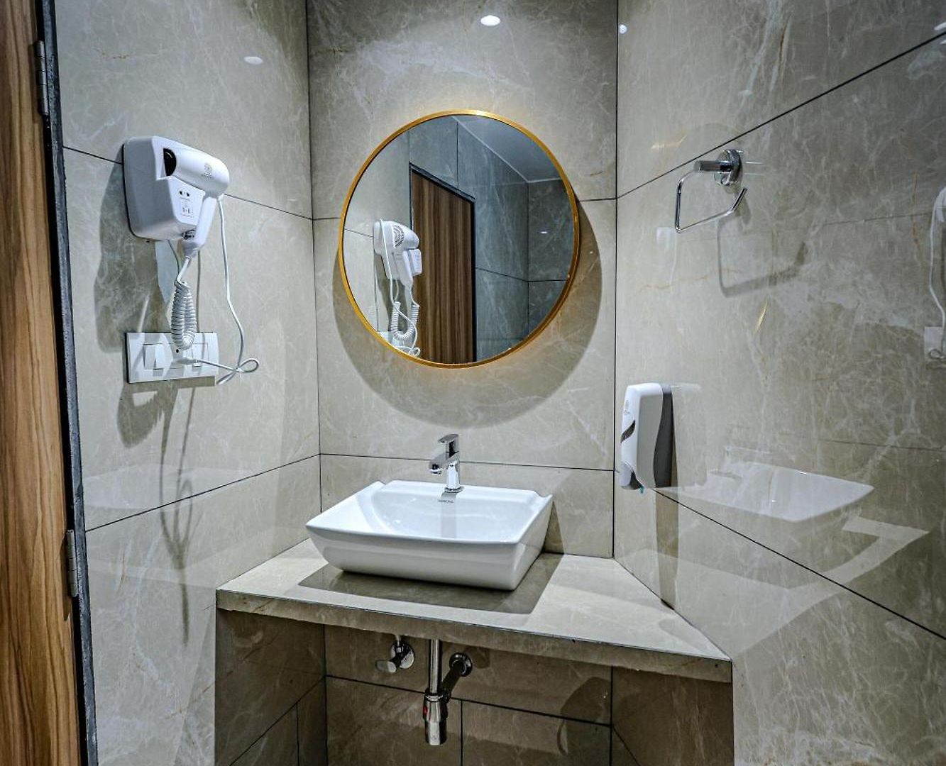 Hotel Alfa Nesco Goregaon Mumbai