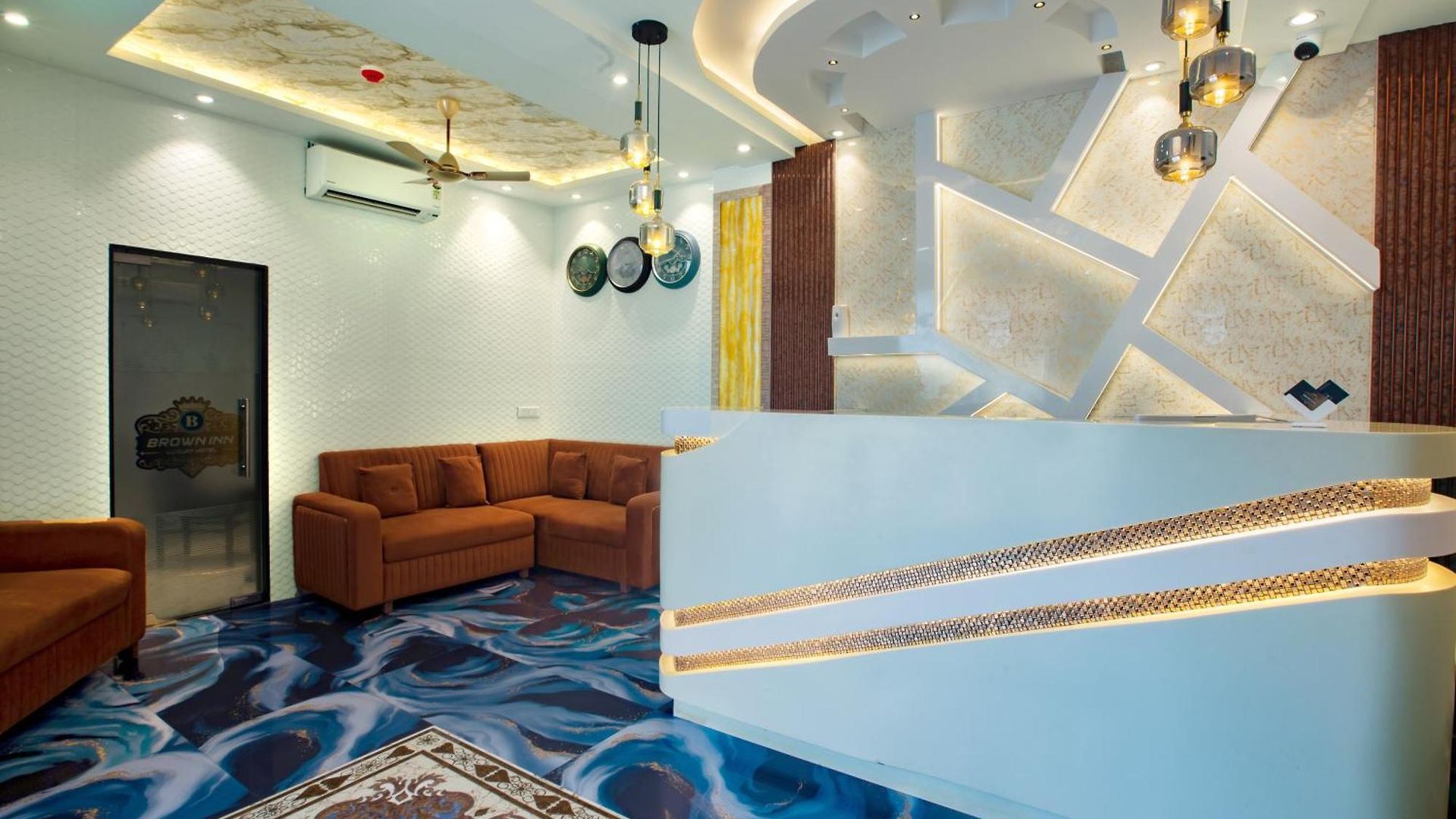 Brown Luxury Near Us Consulate Bkc Hotel Mumbai