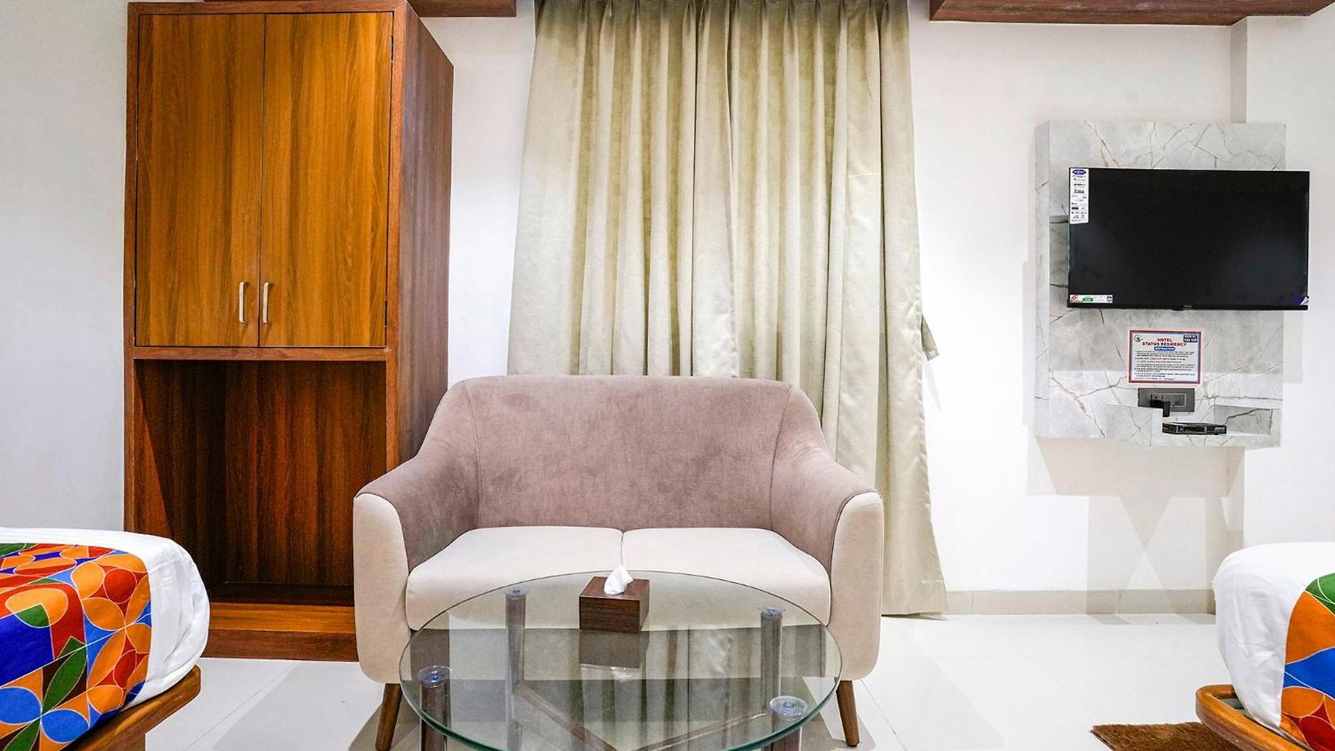 Fabhotel Status Residency Hotel 3*