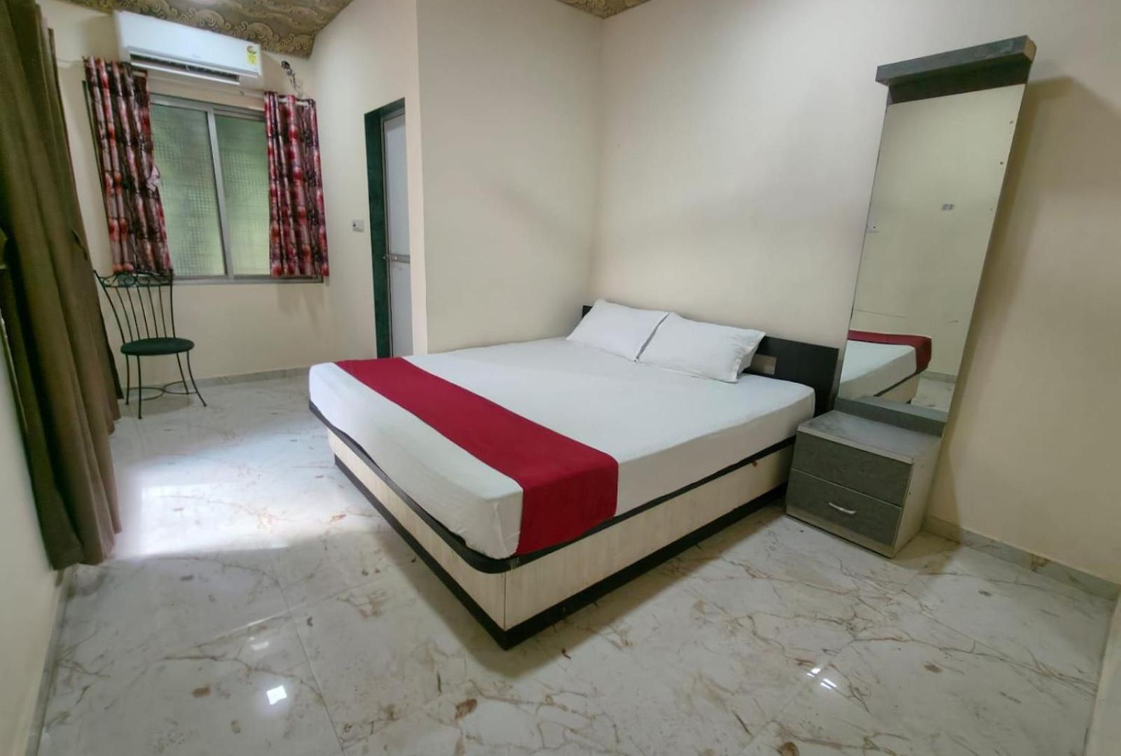Garden View - Andheri West Hotel 2*