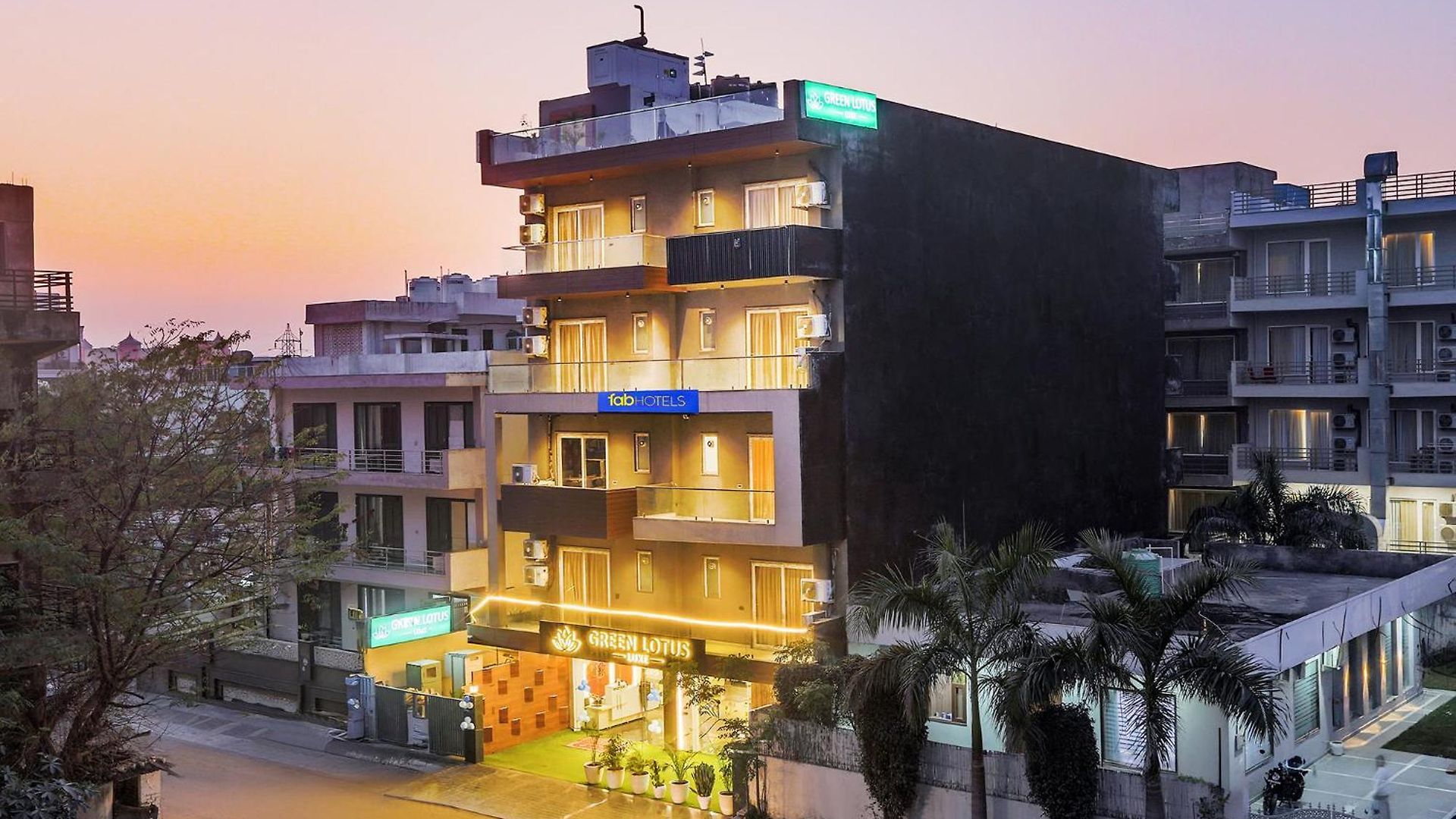 Hotel Fabhotel Elvis International Mumbai