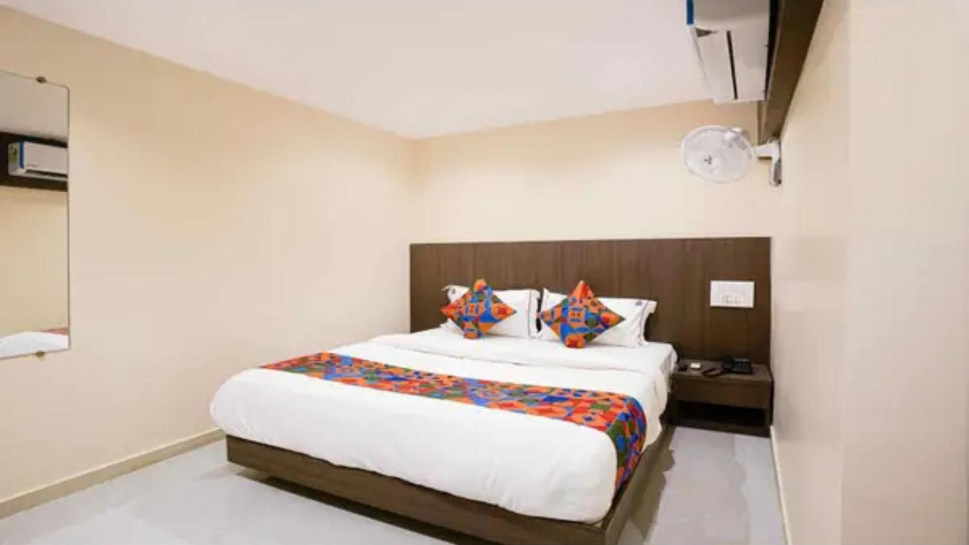 Fabhotel Casa Royal Residency Hotel