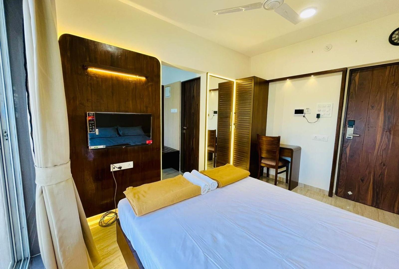 The - Malad West By Arch Hospitality Services Hotel 4*