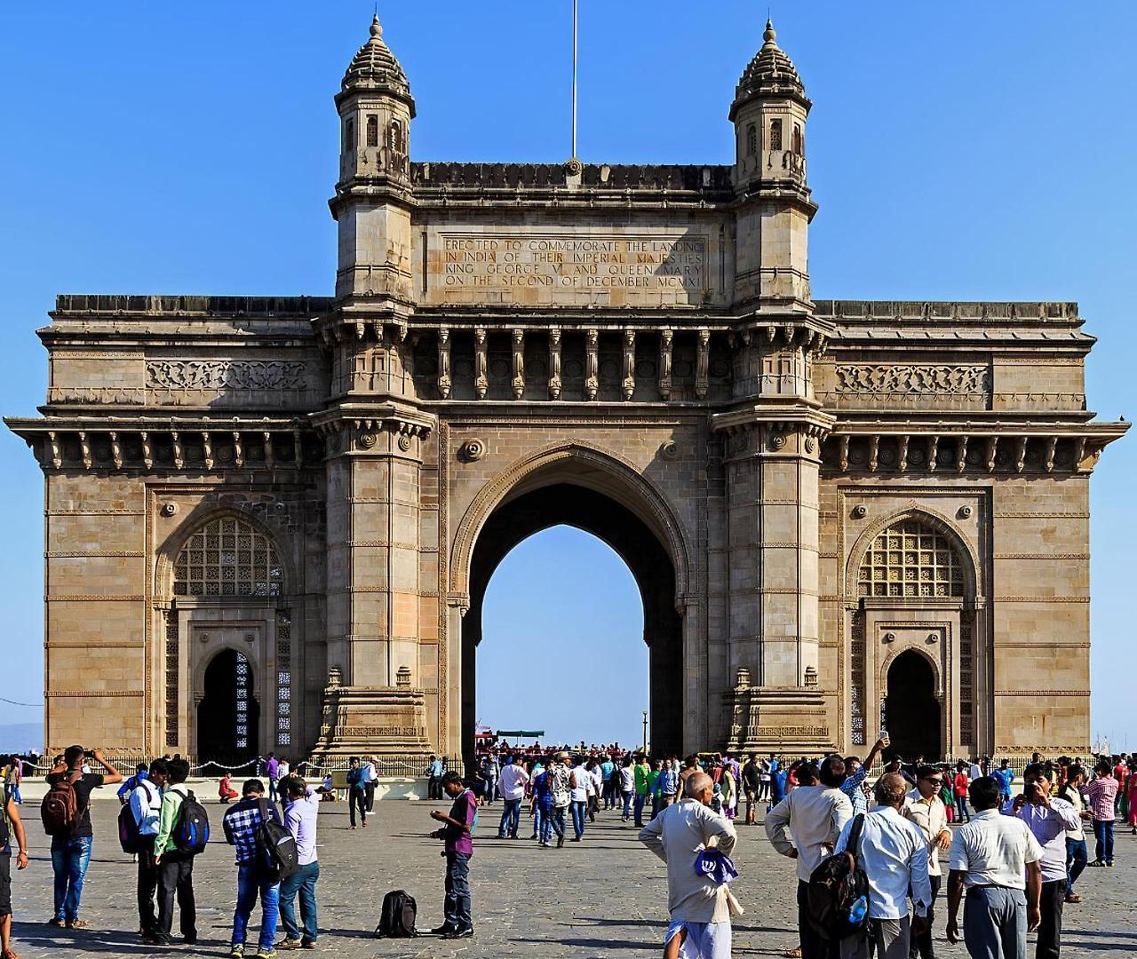 Travellers Near Mumbai