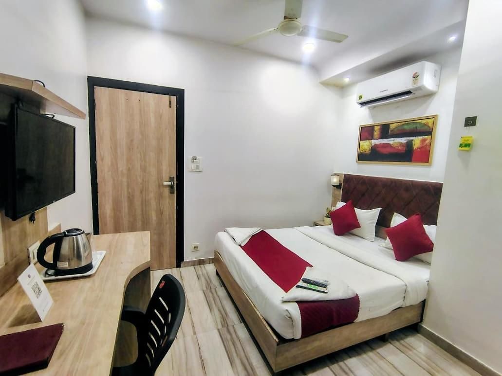 Square International 5*