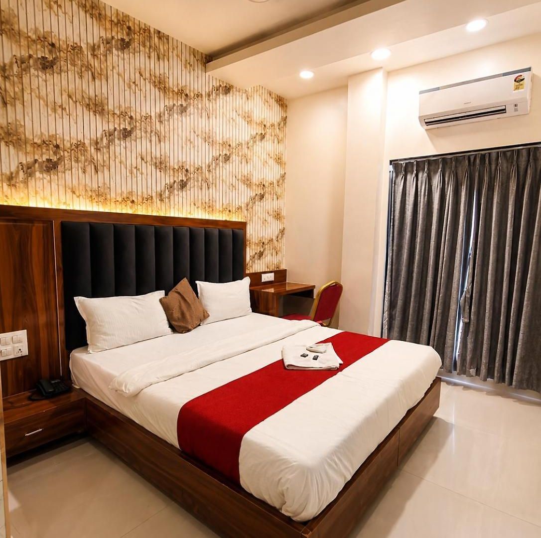 Transit Seven Hills Near Airport T2 Mumbai