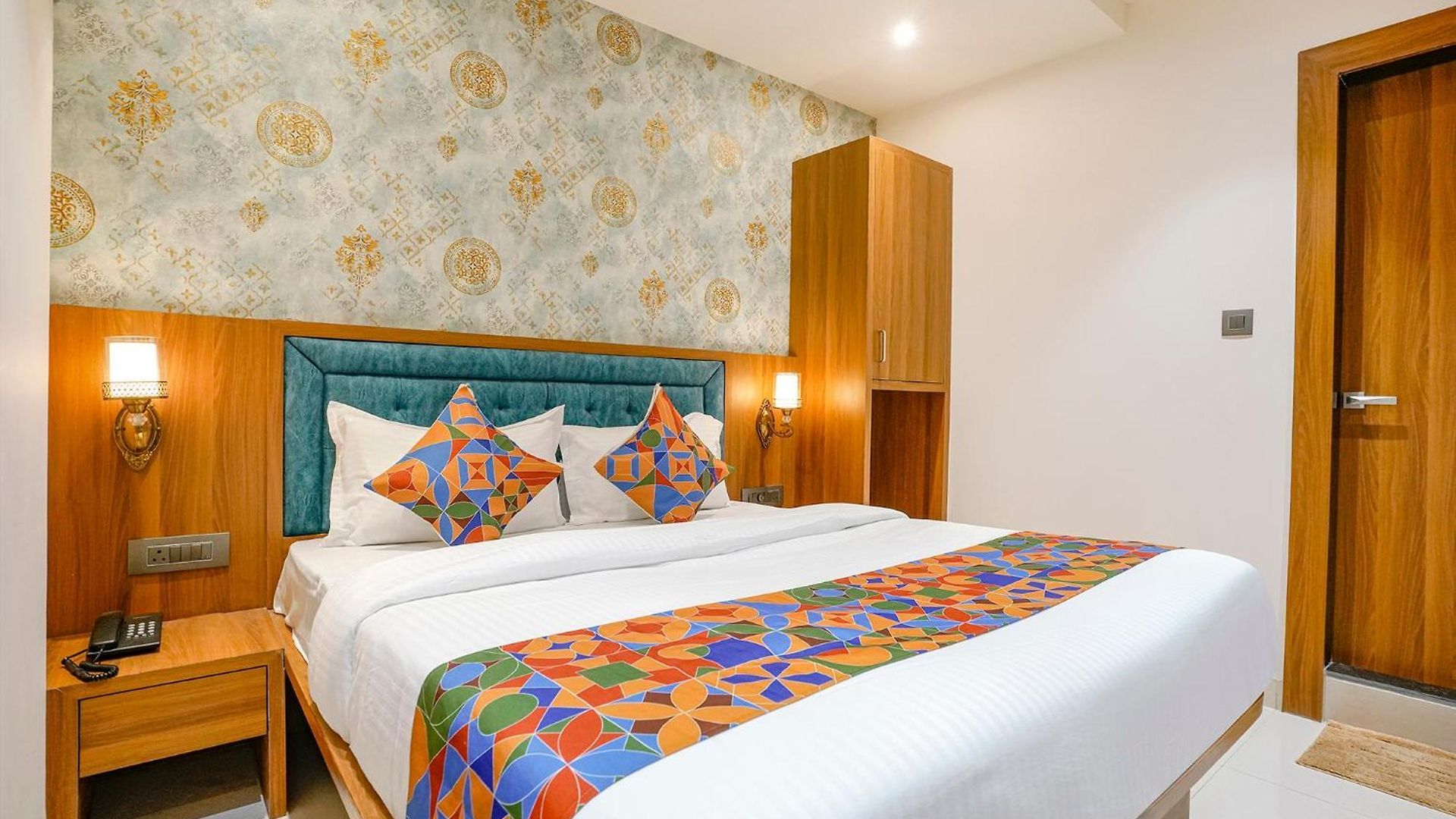 Hotel Fabhotel Status Residency Mumbai