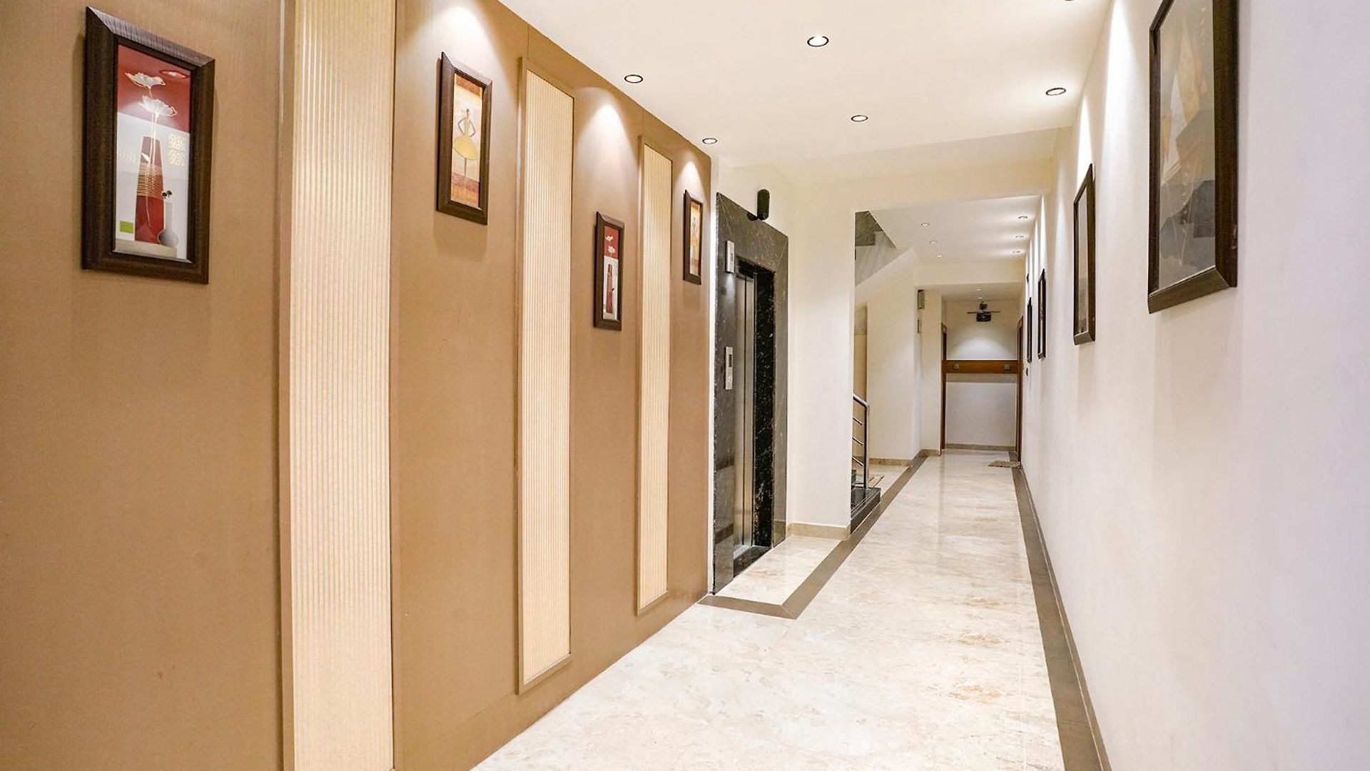 Fabhotel Status Residency Hotel Mumbai