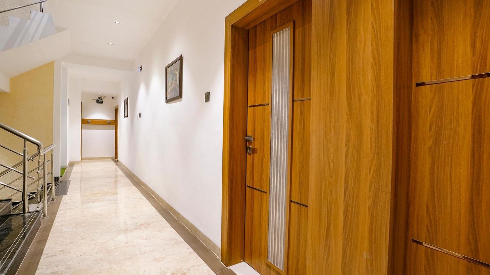 Fabhotel Status Residency Hotel 3*