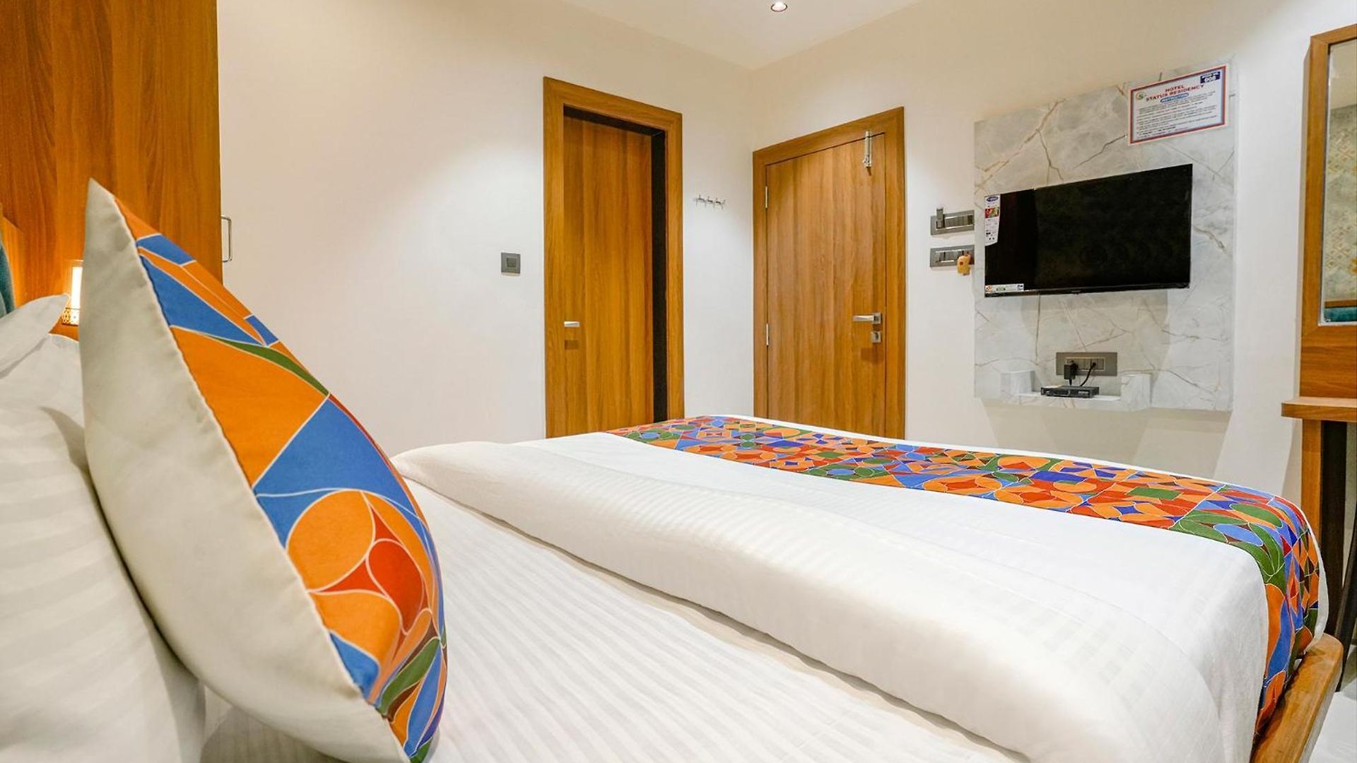 Fabhotel Status Residency 3*