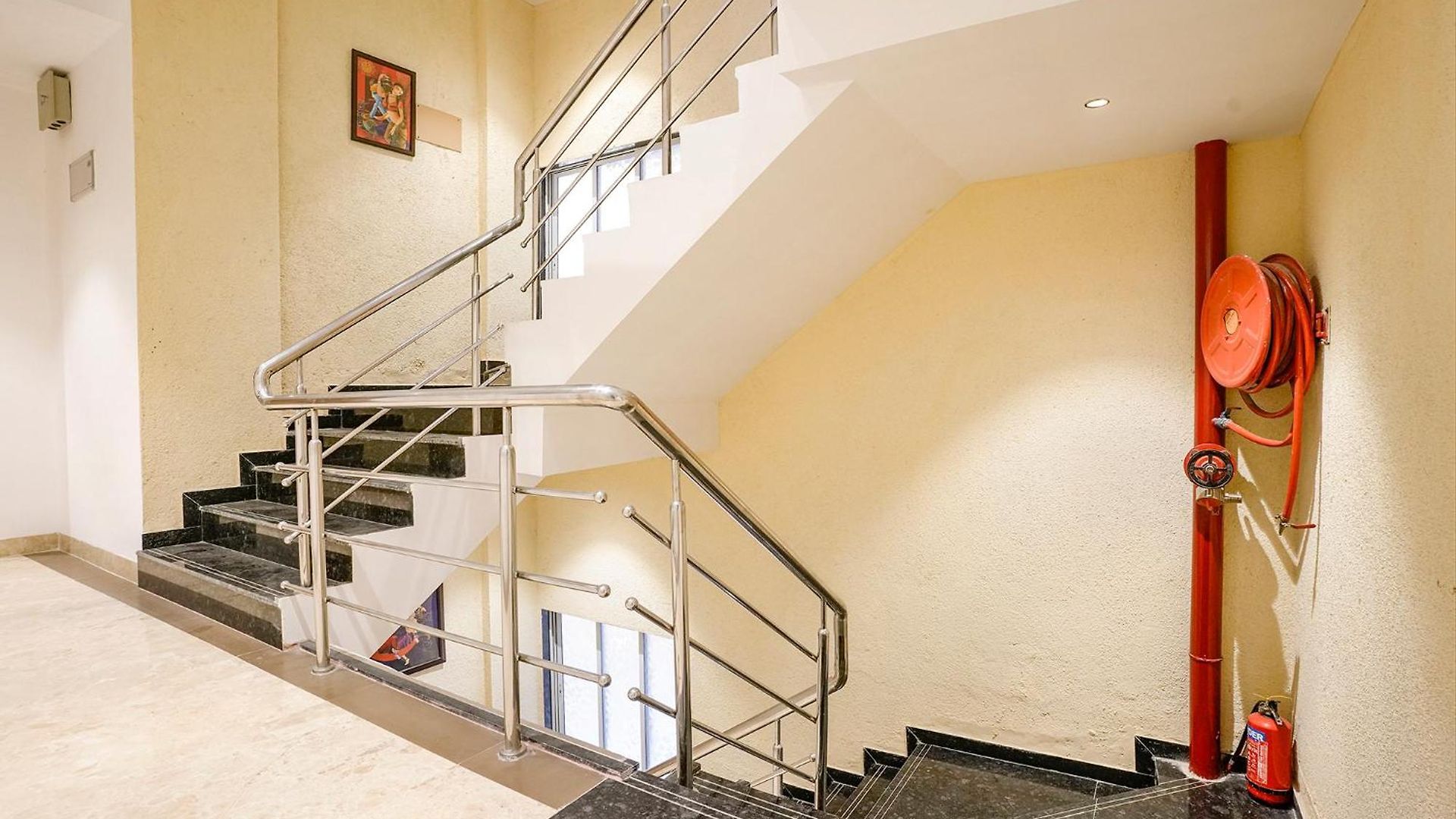Fabhotel Status Residency Hotel Mumbai