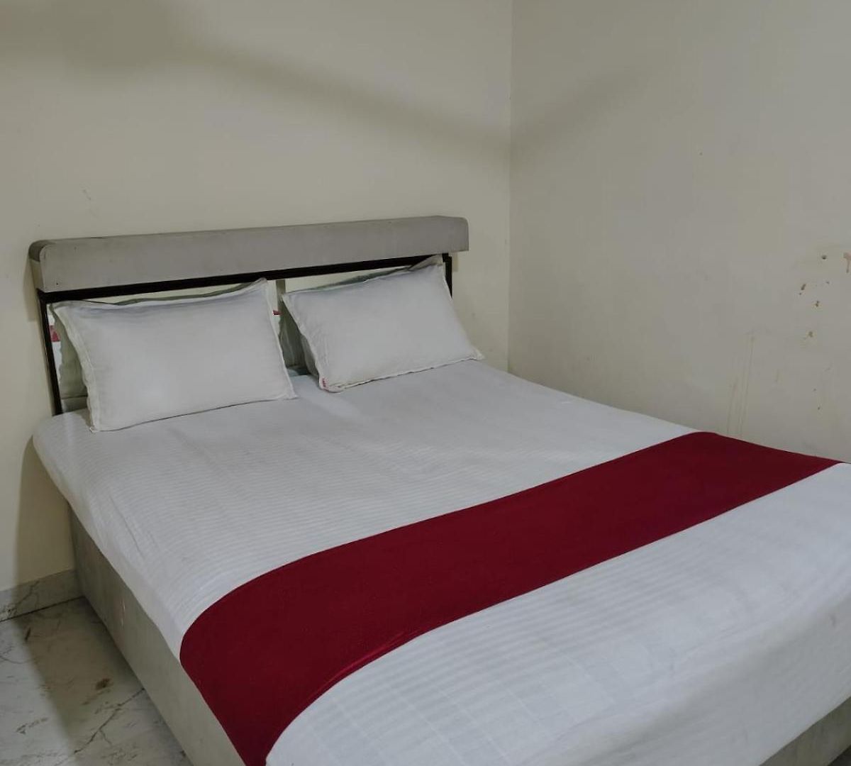 Garden View - Andheri West