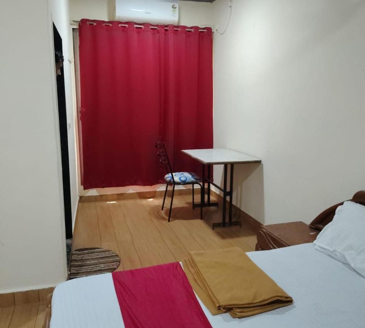 Garden View - Andheri West Hotel