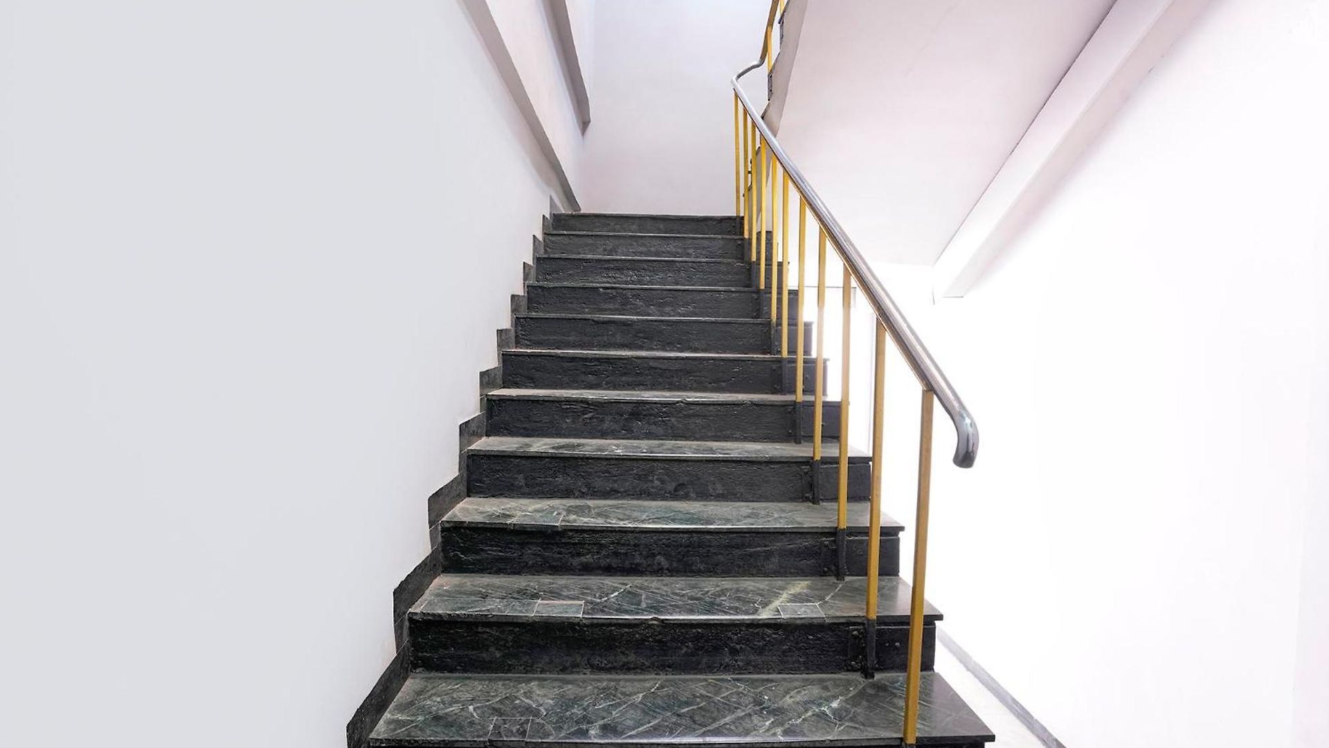 Fabhotel Elvis International Hotel Mumbai