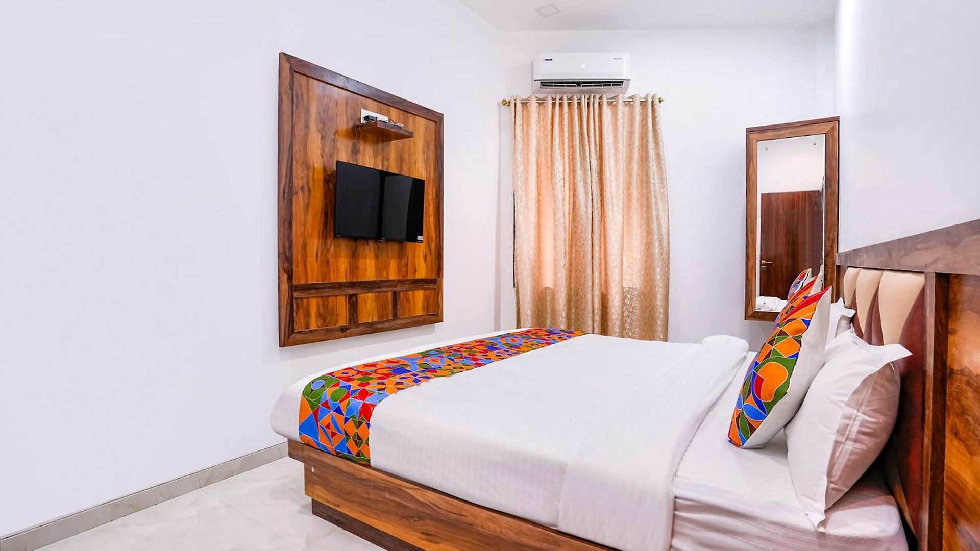 Hotel Fabhotel Elvis International Mumbai