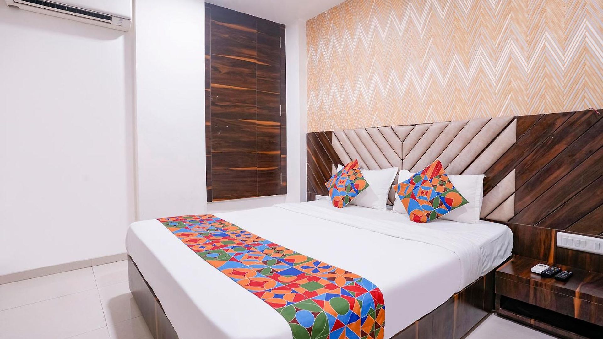 Fabhotel Elvis International 3* Mumbai