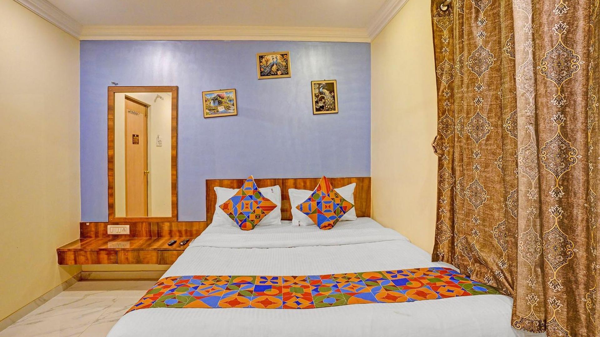 Fabhotel Land