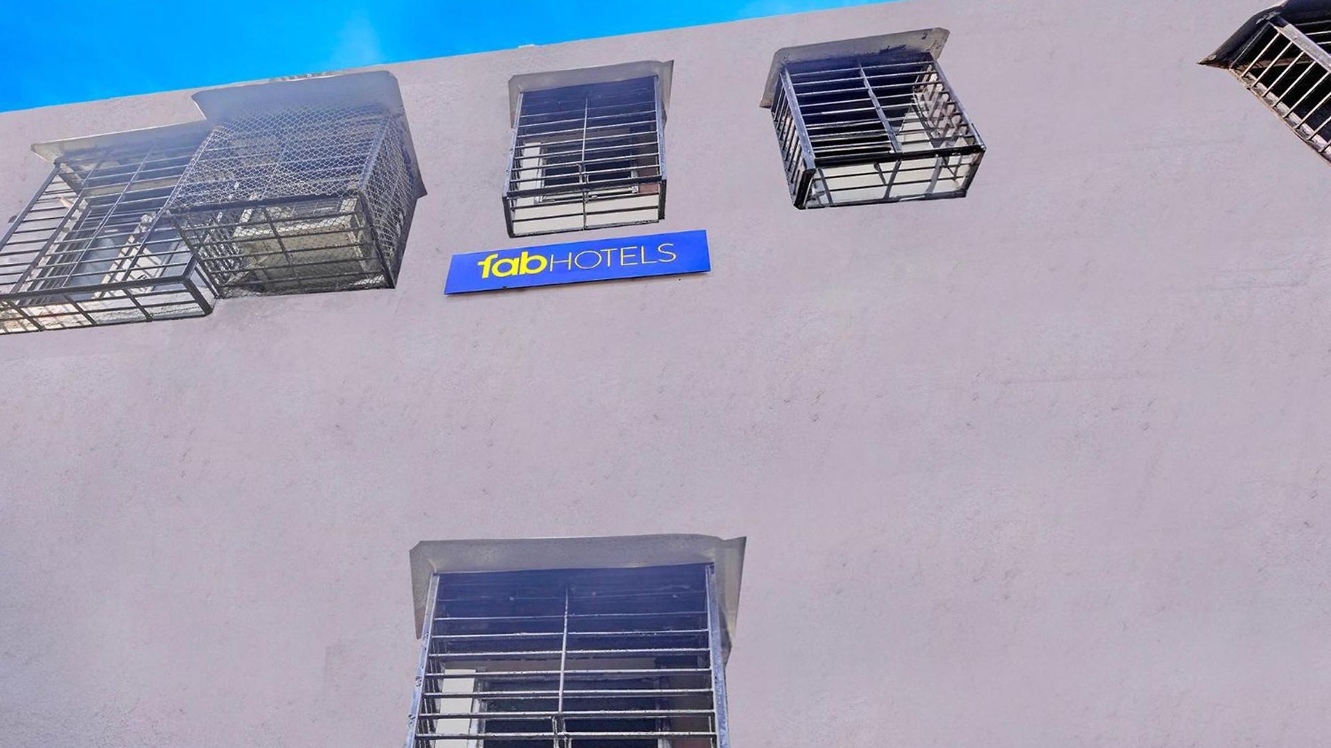 Hotel Fabhotel Land